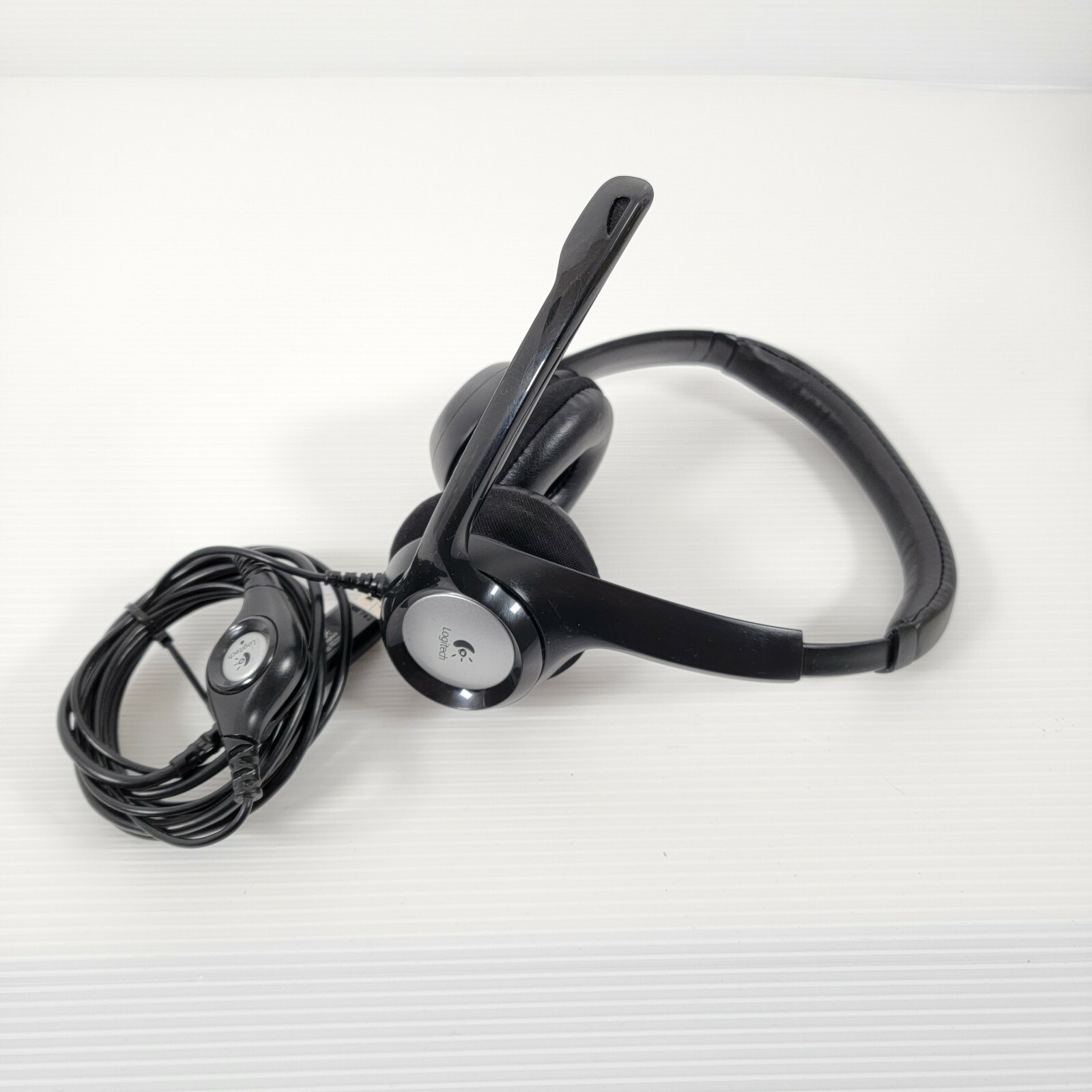 Logitech DZL-A-00052 Stereo On-Ear Corded USB Headset W/ Microphone 