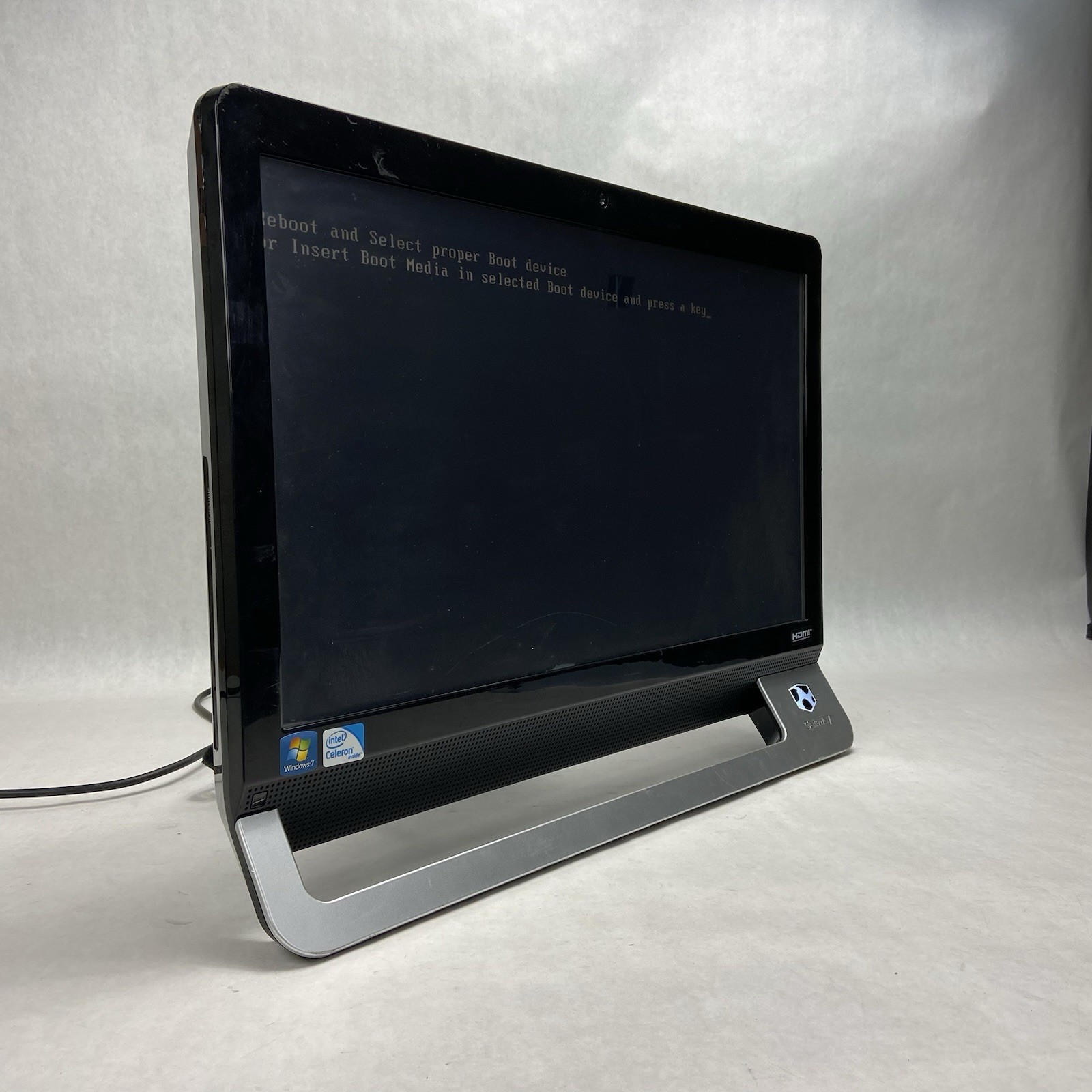 Gateway ZX4971 AIO Celeron G530 2.4GHz 4GB RAM No HDD No OS