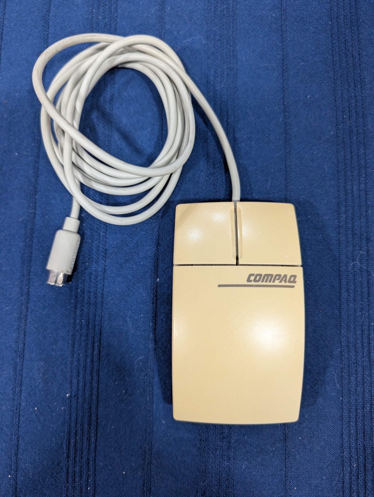 Vintage Compaq  M-SF-14 PS/2 Two Button Ball Mouse 141649-001