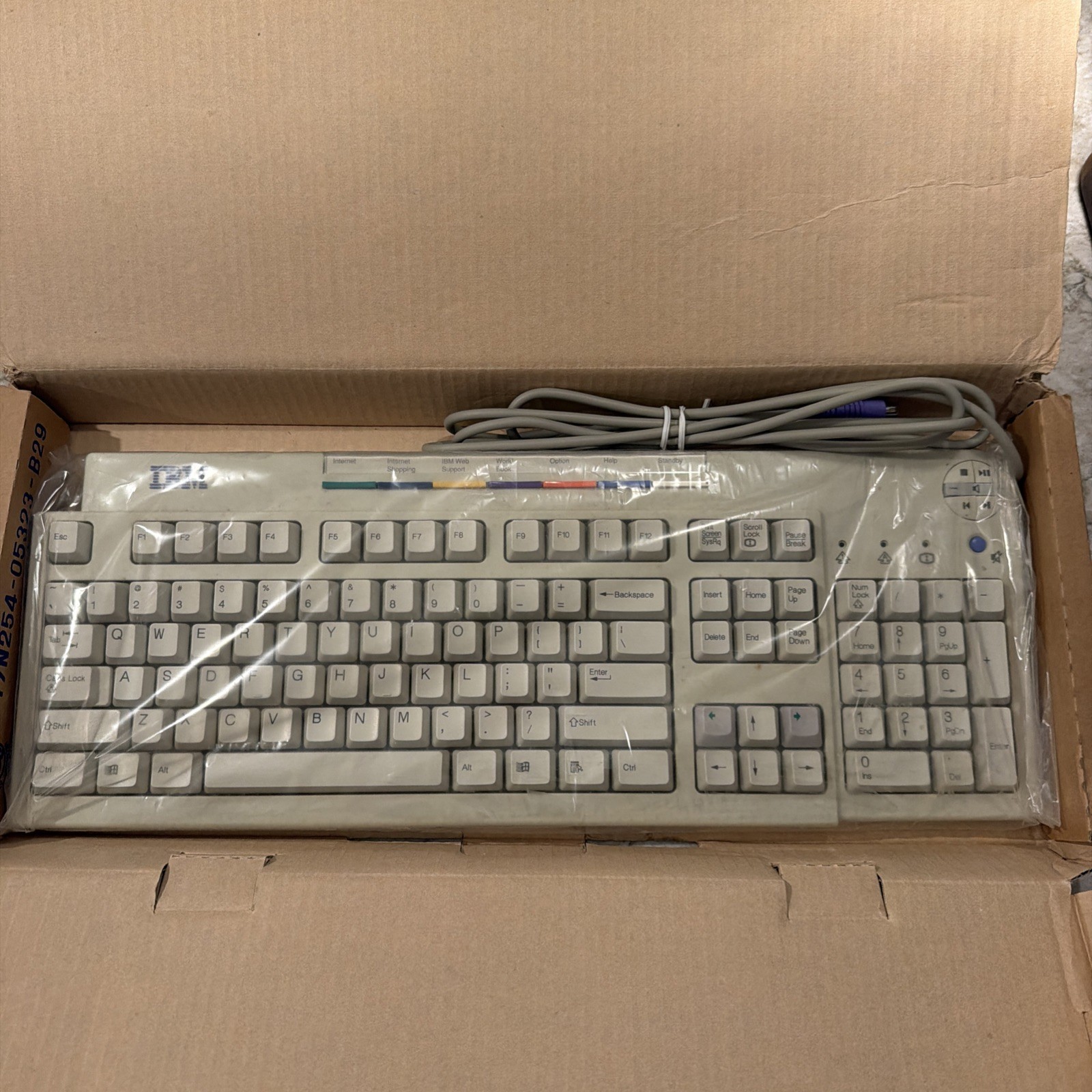 NEW Vintage IBM KB-9930 Keyboard Pristine Condition - Original Box + Packaging