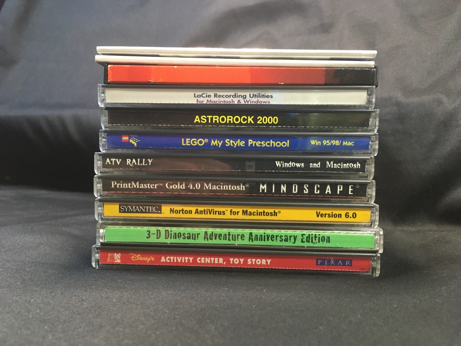 11 CD-ROMs - Windows & Macintosh - Games and Utilities