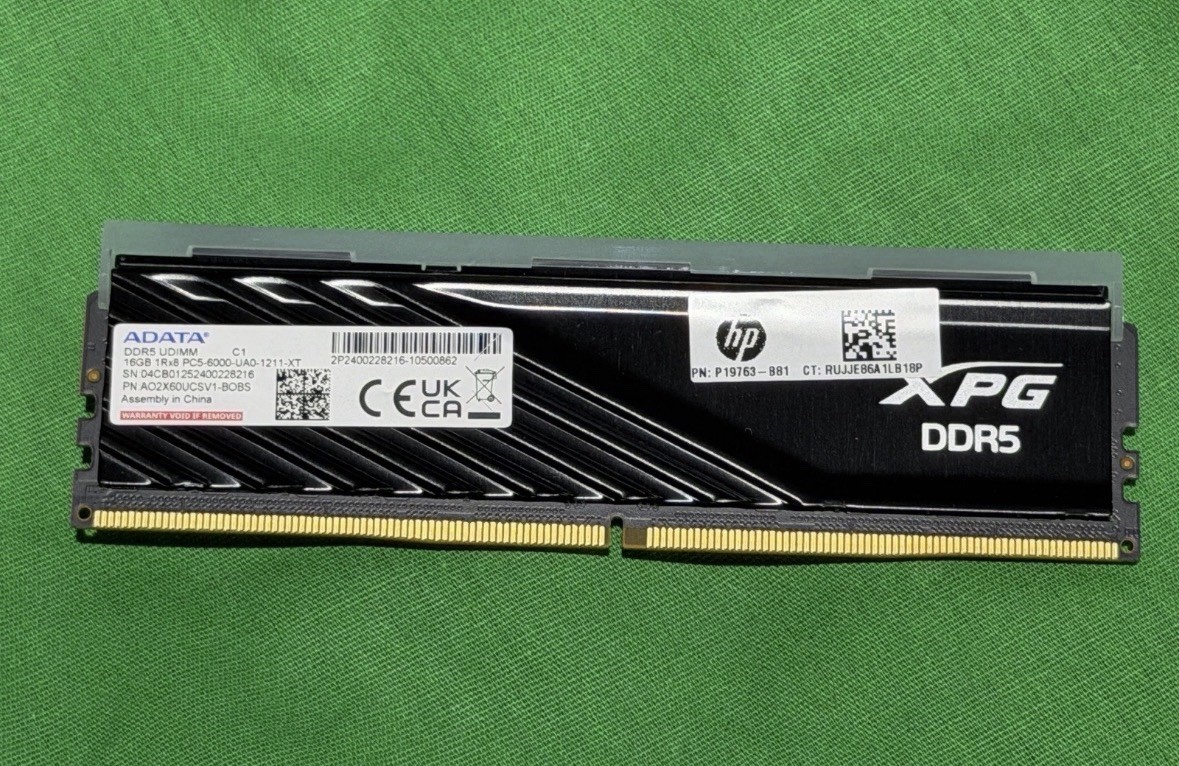 ADATA XPG 16GB DDR5 UDIMM DIMM 288-Pin Desktop RAM PC5-6000 (1x16GB)