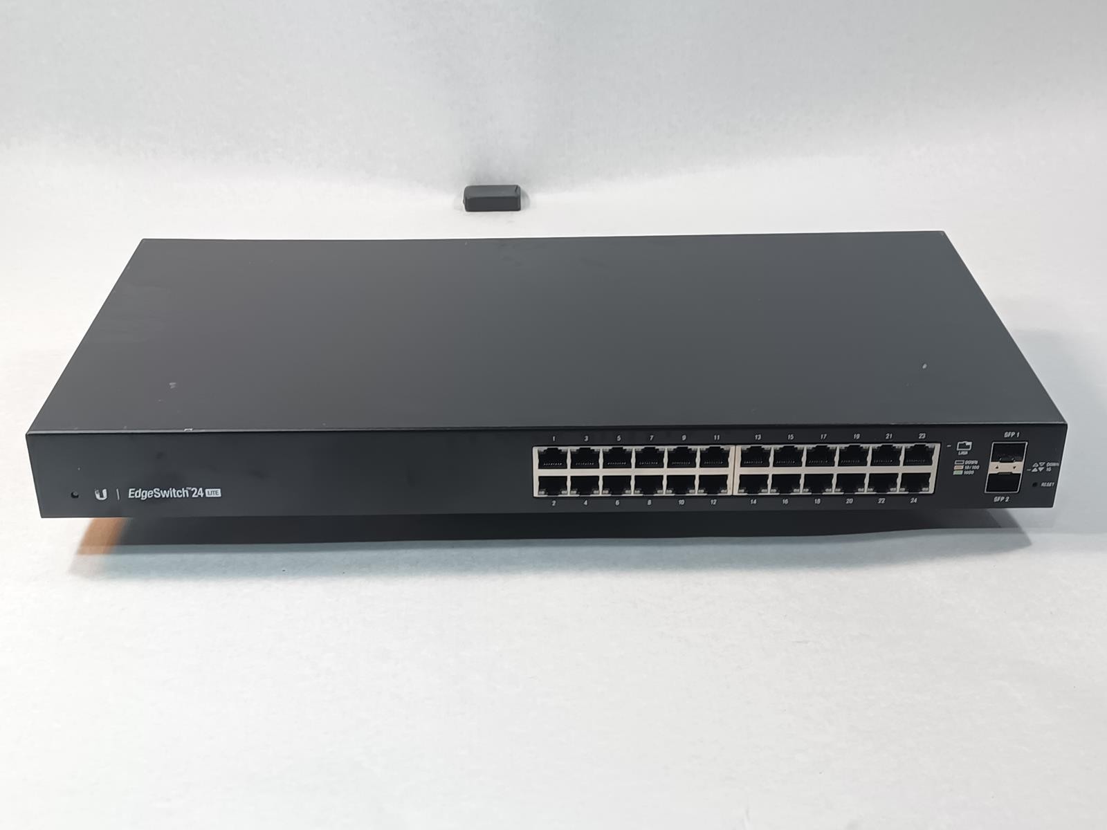 UBIQUITI ES-24-LITE EDGESWITCH 24-PORTS MANAGED NETWORK SWITCH