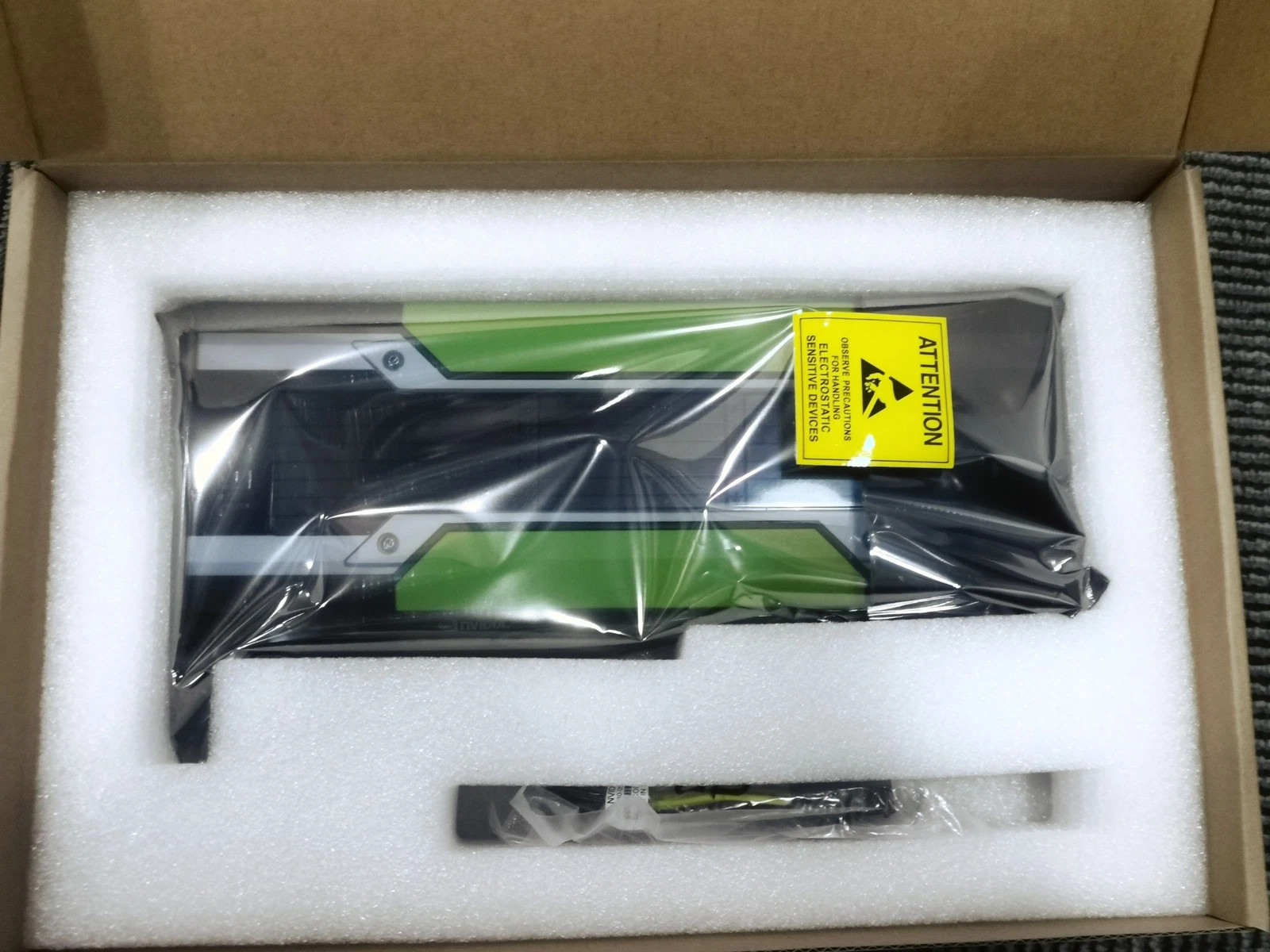 Nvidia Tesla P40 24GB GPU GDDR5 PCI-E 3.0 x16 Accelerator Graphics Card