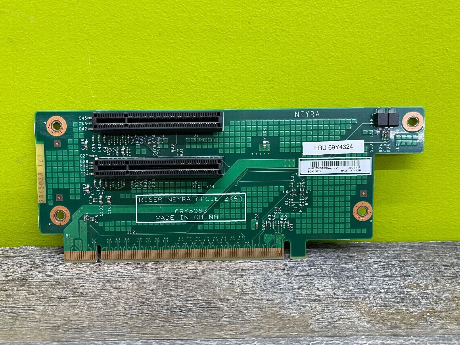 IBM 69Y4324 PCI Express x16 Server Riser Card For System X3650 M3 and M2