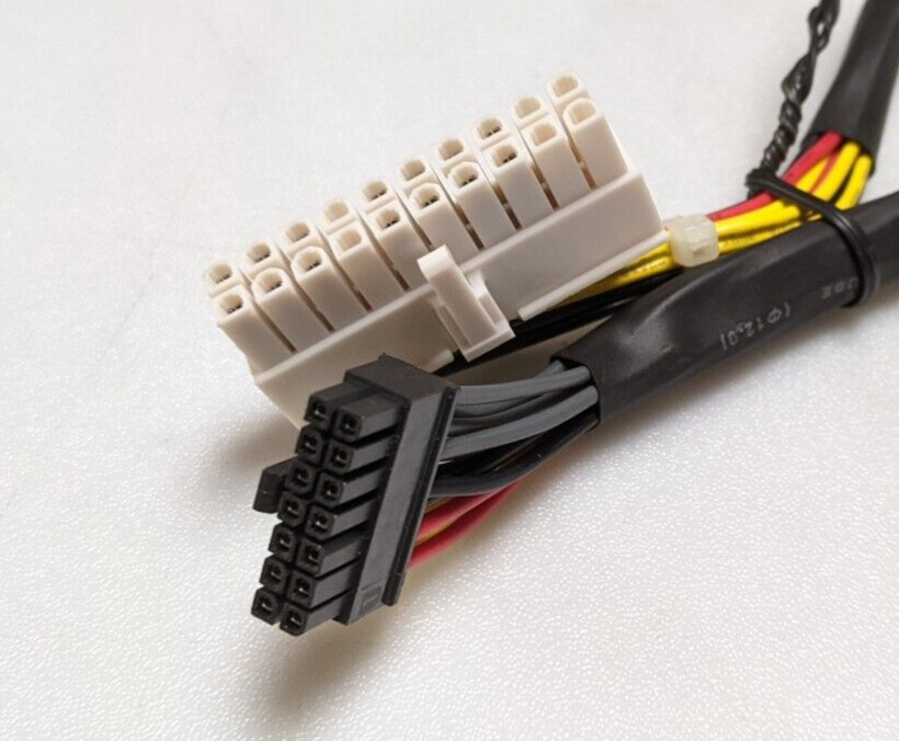 Dell PowerEdge 1950 Power Cable WY359 0WY359 Molex 43025 14-Pin to ATX 20-Pin