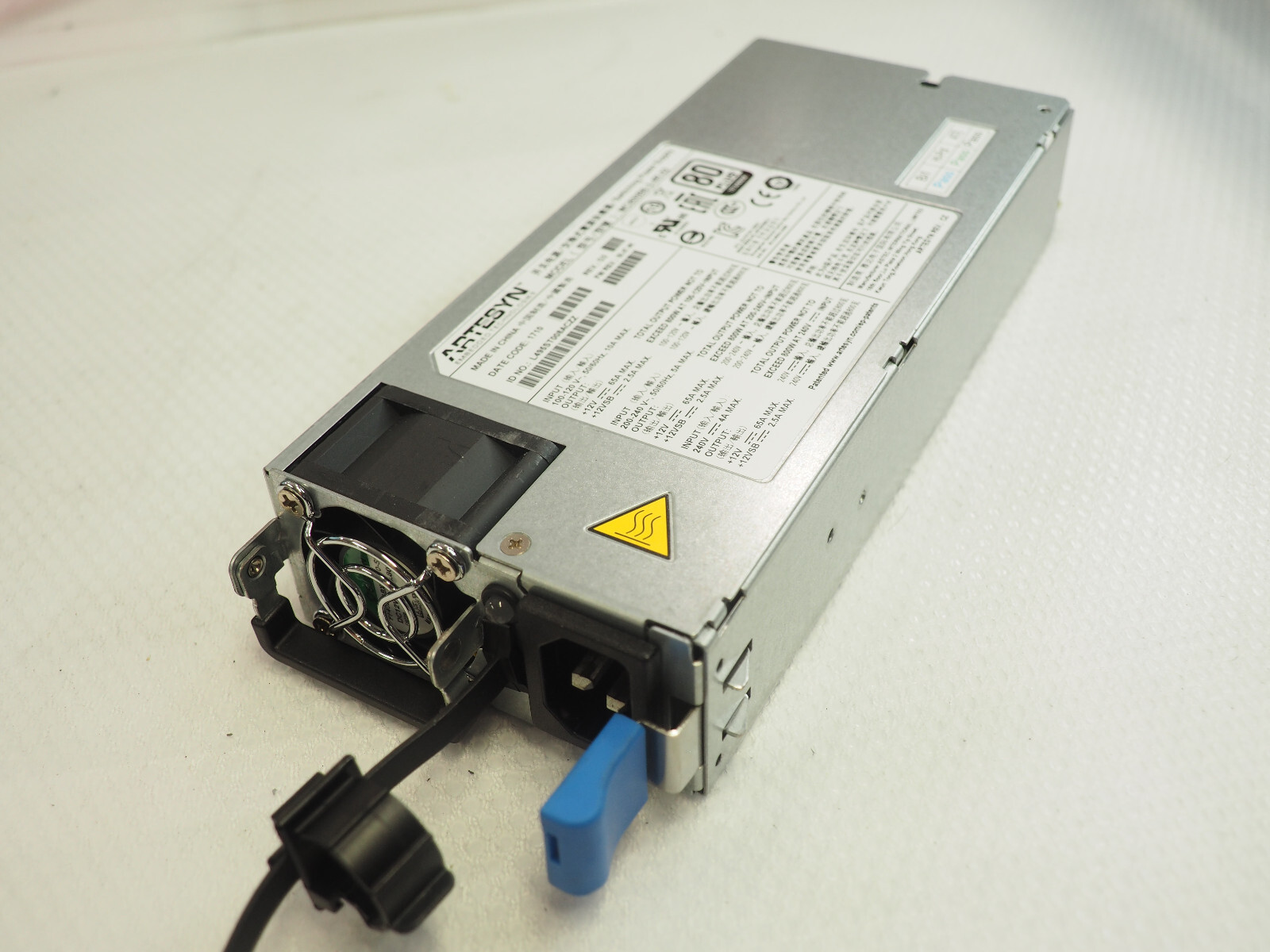 Artesyn MC800B6-3-4R-02 80 Plus Titanium 800W Switching Power Supply