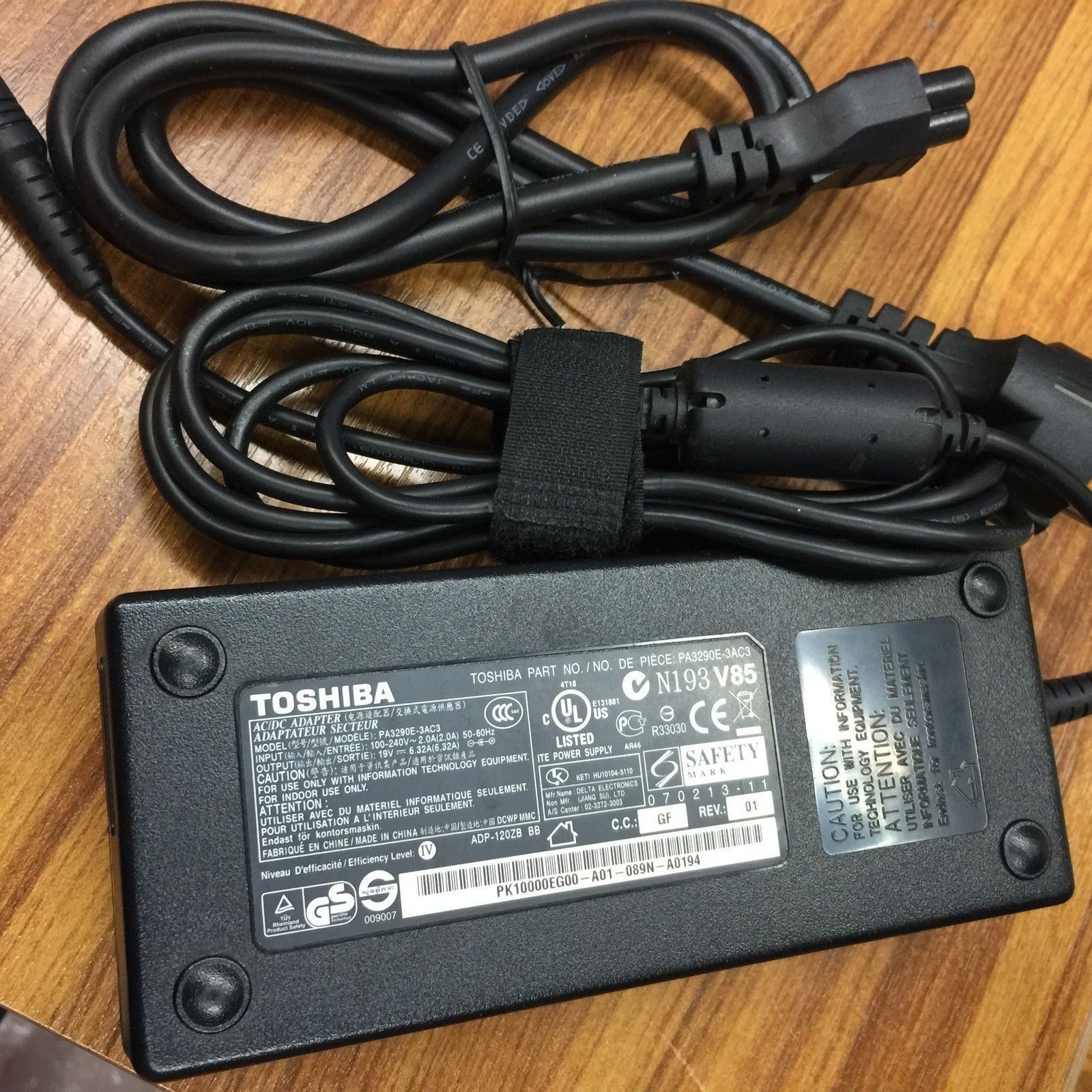 Original Charger Power Supply For Toshiba Satellite A500 120W 19V 6.32A