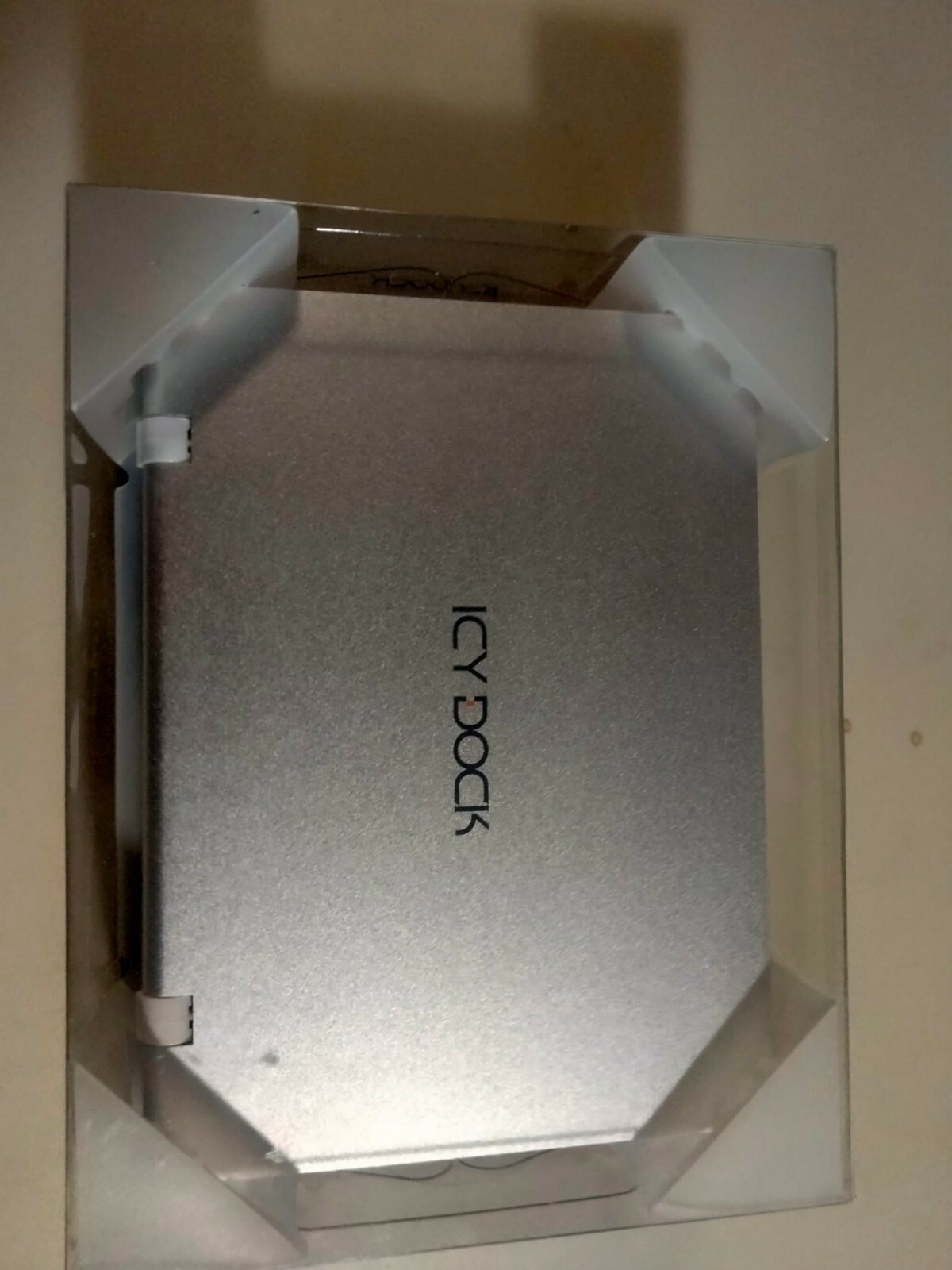 ICY DOCK MB559US-1S 3.5" PEARL WHITE SATA I/II USB 2.0 & eSATA EXTERNAL ENCLOSUR