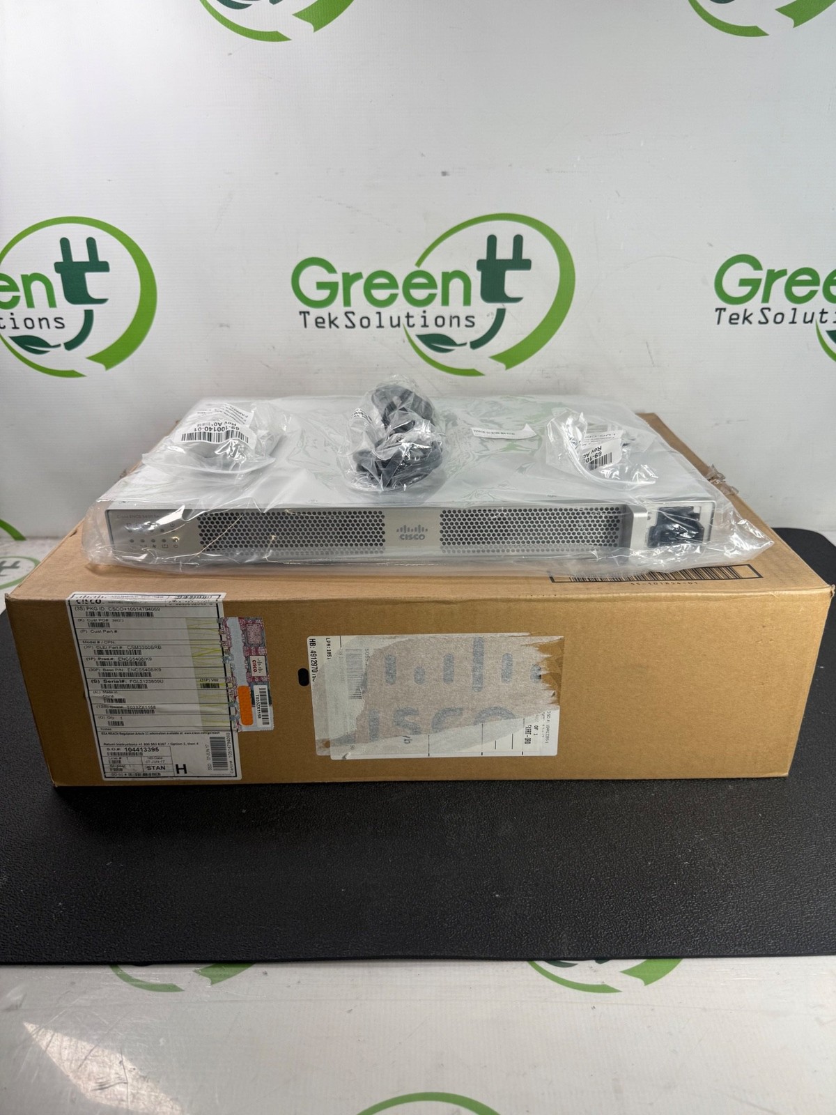 New Open Box Cisco ENCS5408/K9 Enterprise Network Compute System