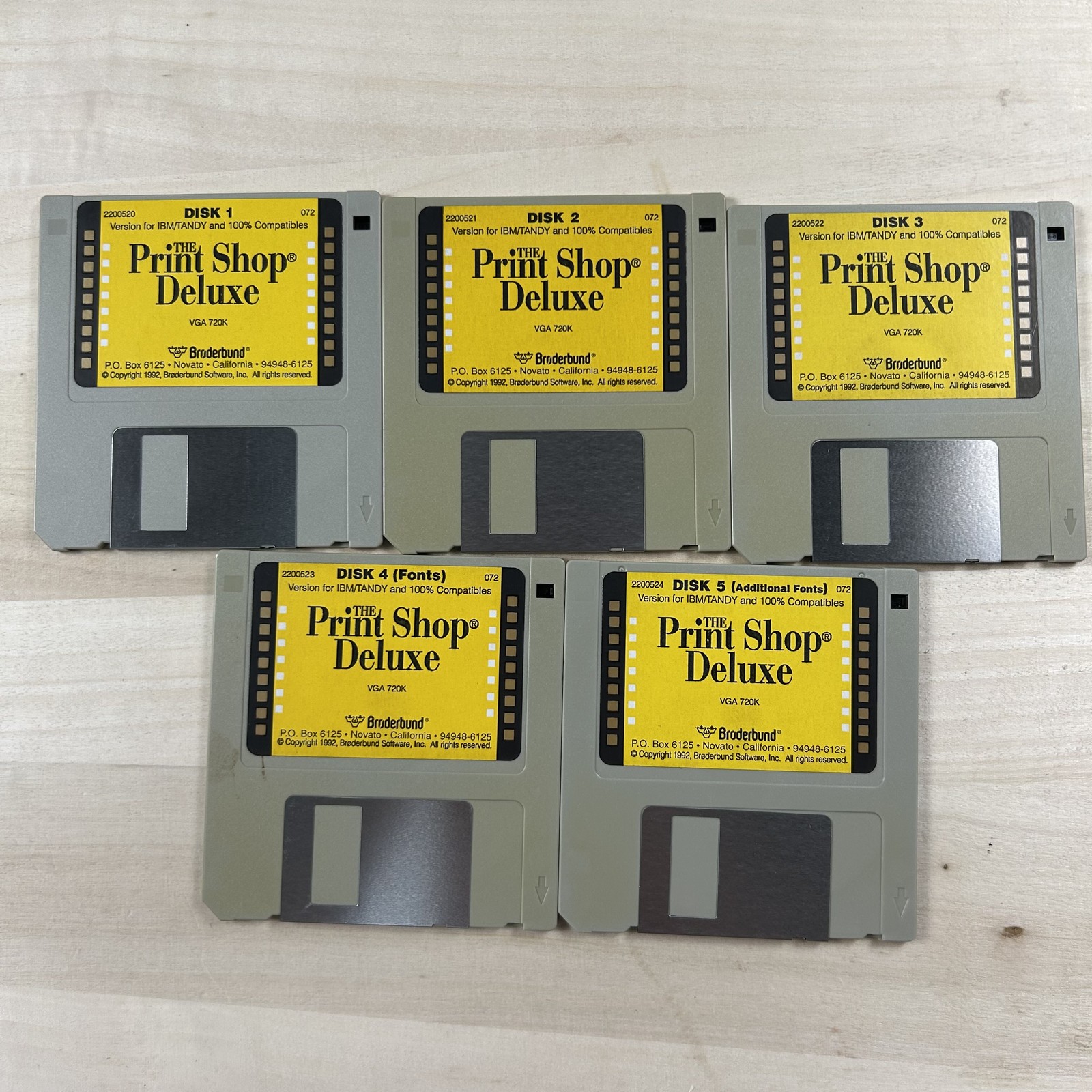 The Print Shop Deluxe Broderbund IBM Tandy PC DOS VGA 720K 3.5" Floppy Disk Set