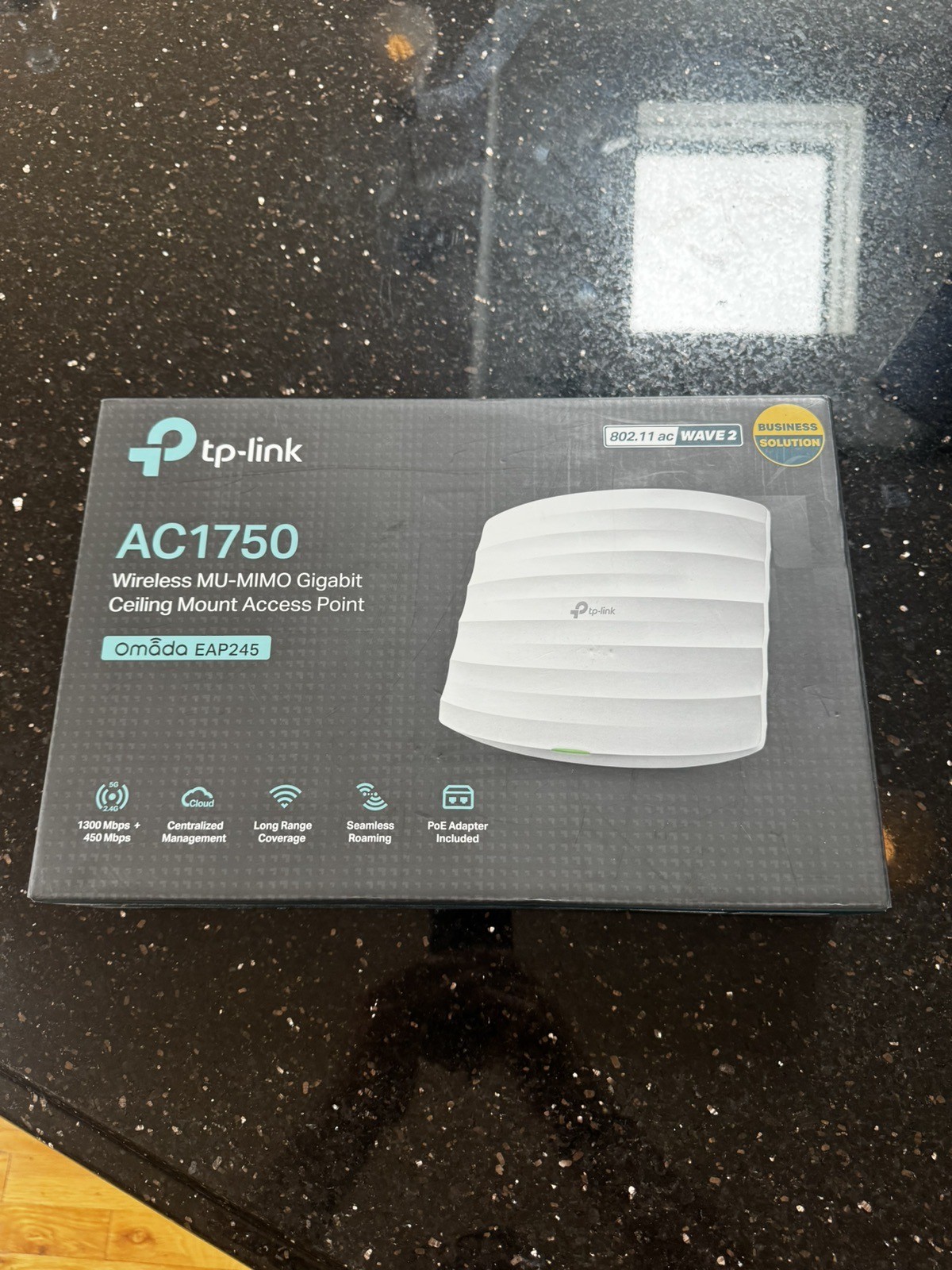 TP-Link EAP245 v3 | AC1750 Omada Wireless Gigabit Ceiling Mount Access Point