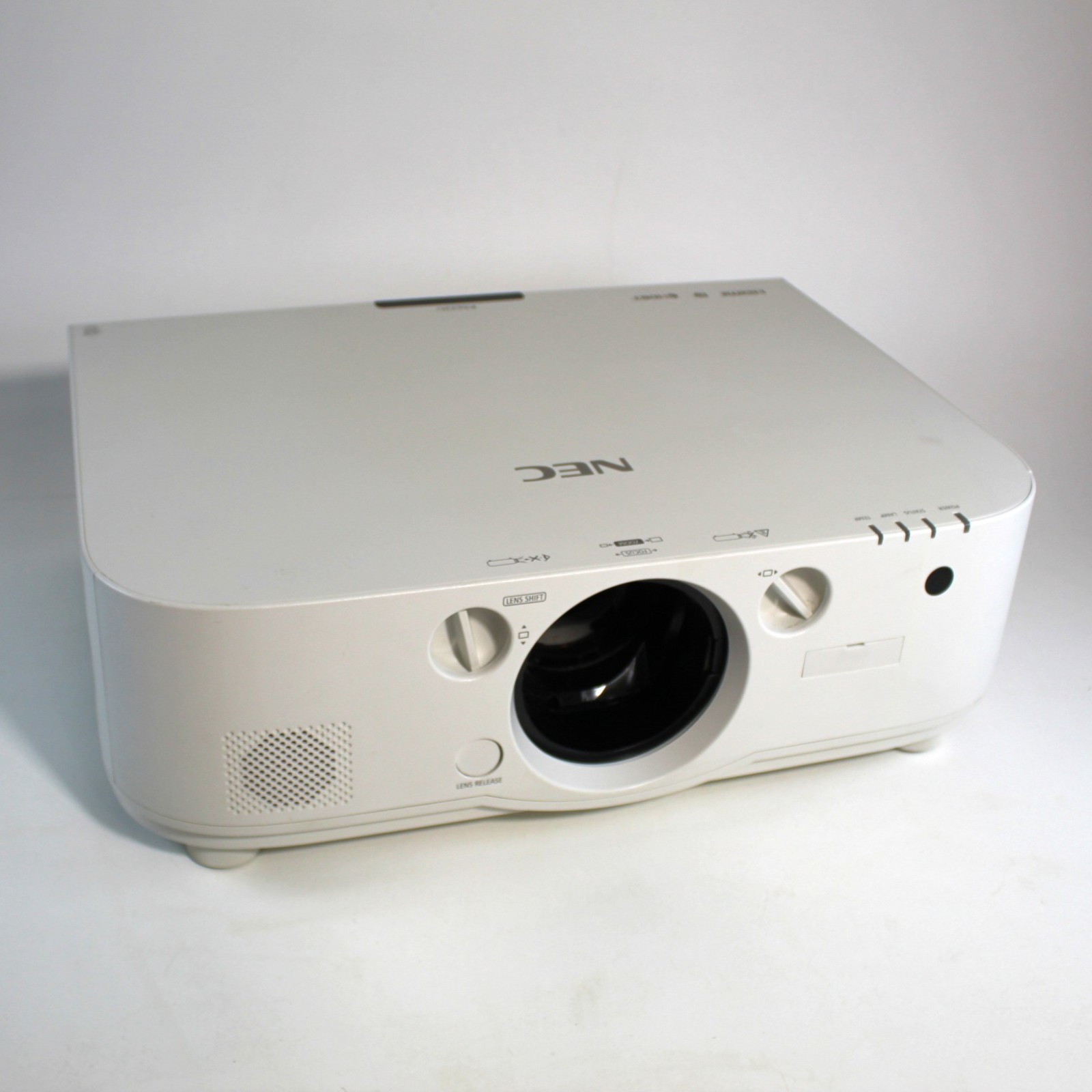NEC NP-PA622U Professional 3LCD Projector 6200 Lumens Parts Repair Only