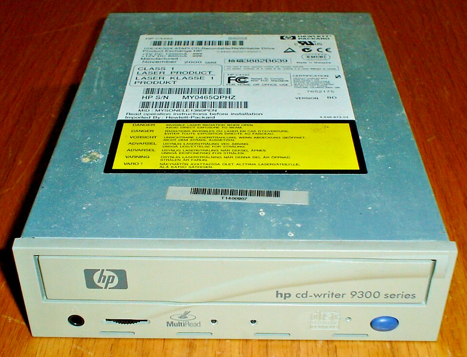 Hewlett Packard HP CD-Writer 9300 Series HP C4492