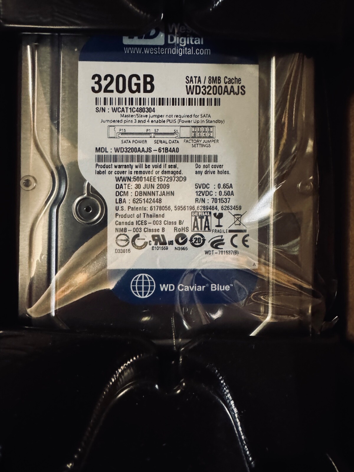 Western Digital Caviar Blue WD3200AAJS 320GB Hard drive NEW in factory sealed