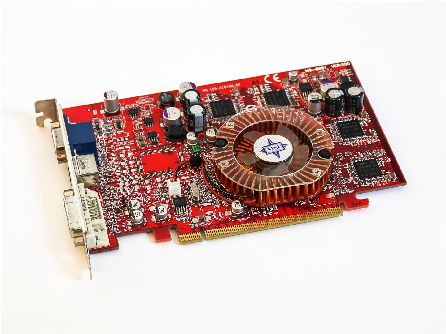 MSI ATI Radeon X600 XT 128MB DDR PCIe WIN98 / XP READY