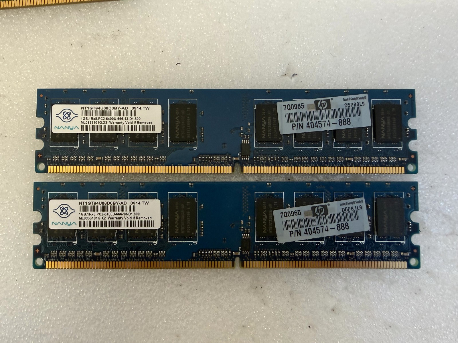 LOT (2) Nanya 1GB DDR2 RAM PC2-6400S Laptop Memory HP P/N 404574-888