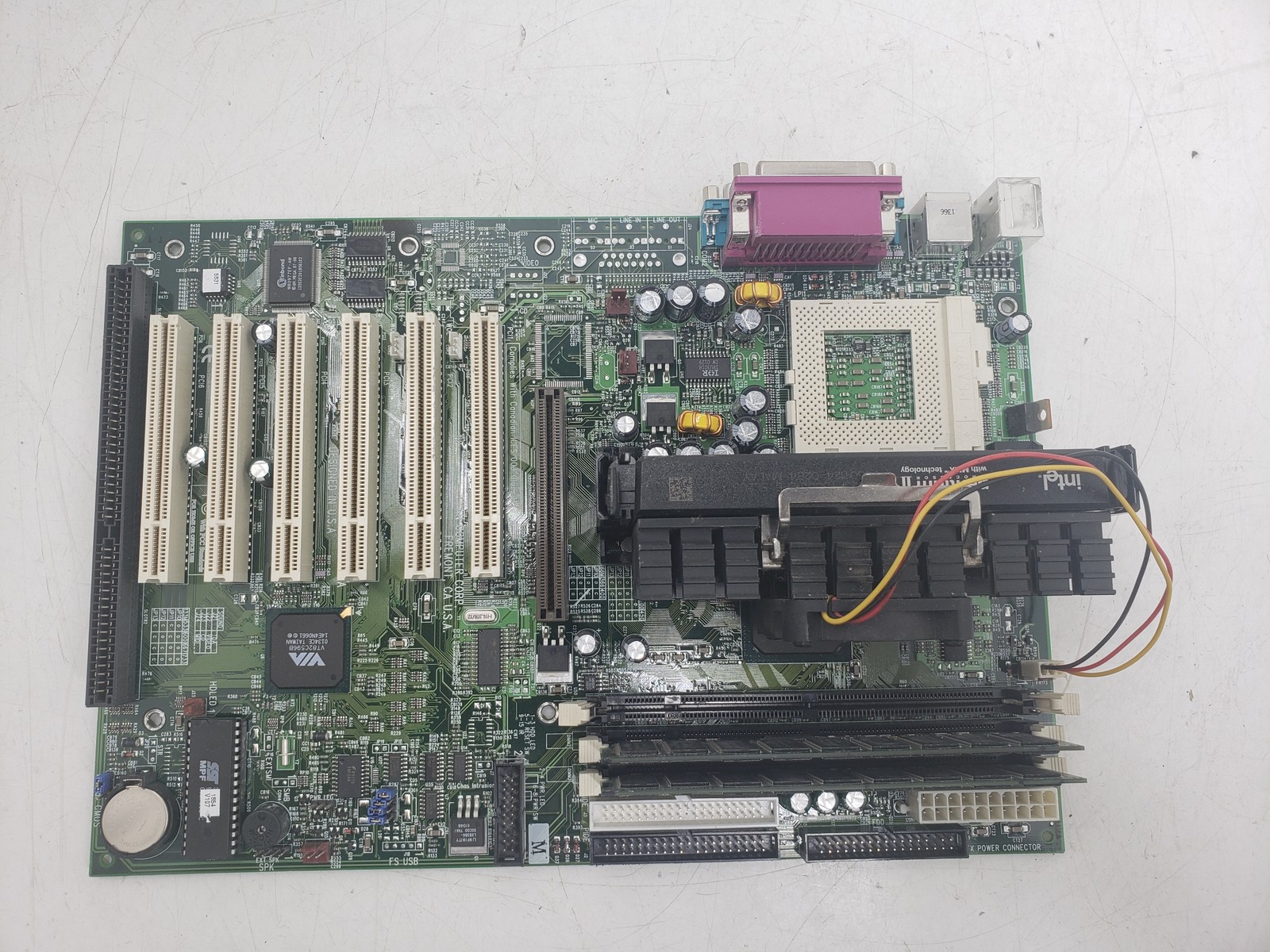 Tyan Trinity 400 S1854 - Motherboard - ATX - Slot 1 / Socket 370 - Pro133A (S...