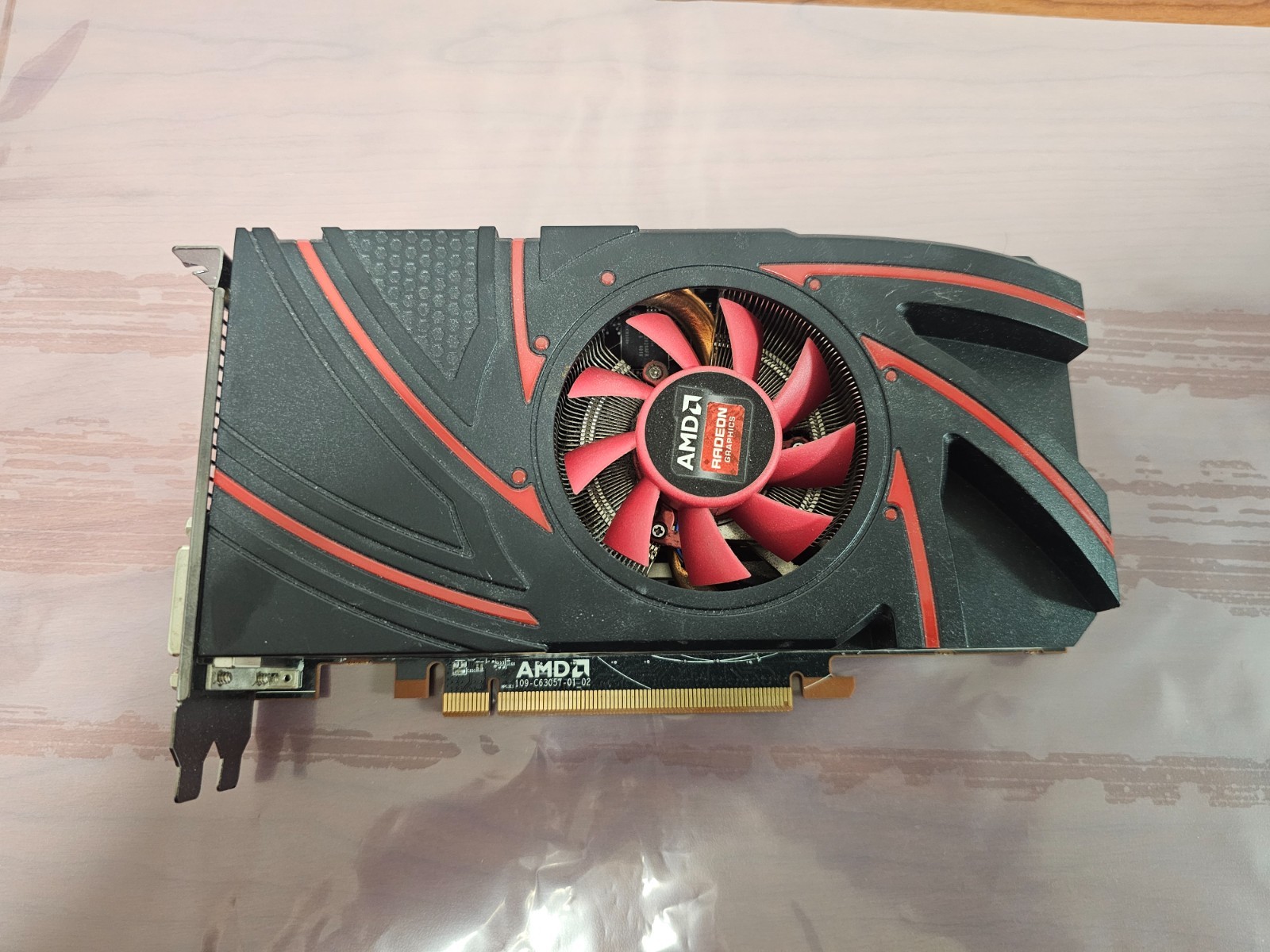 ATI AMD Radeon R9 270 2 GB GDDR5 Desktop GPU (09KYFK) - TESTED