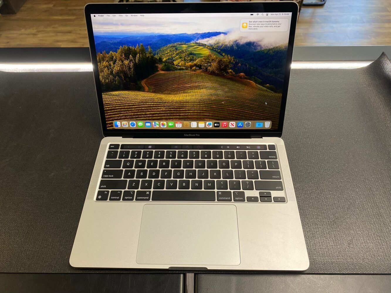 2020 Apple MacBook Pro 13.3\