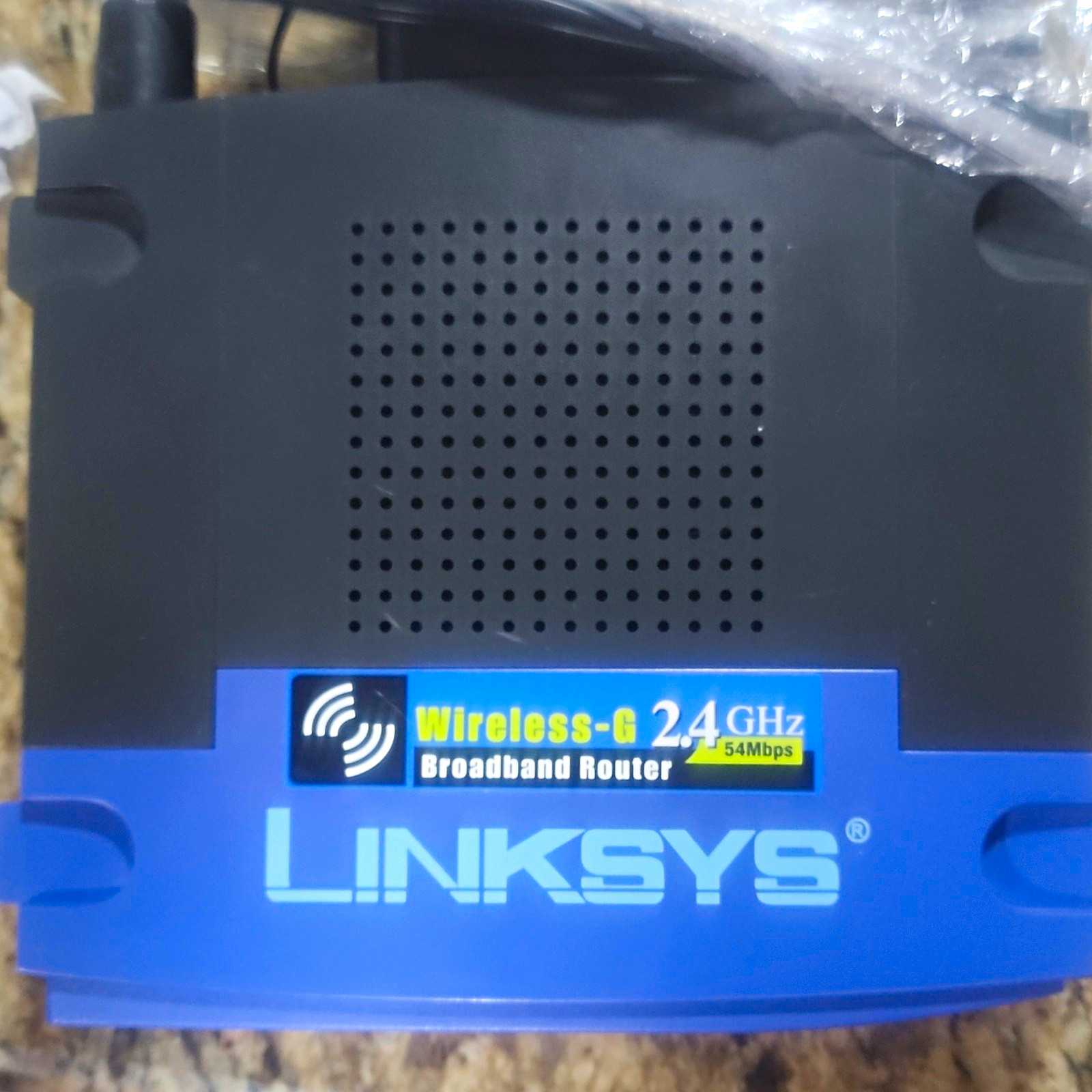 Linksys Wireless-G 2.4GHz 802.11g 54 Mbps Broadband Router Black/Blue