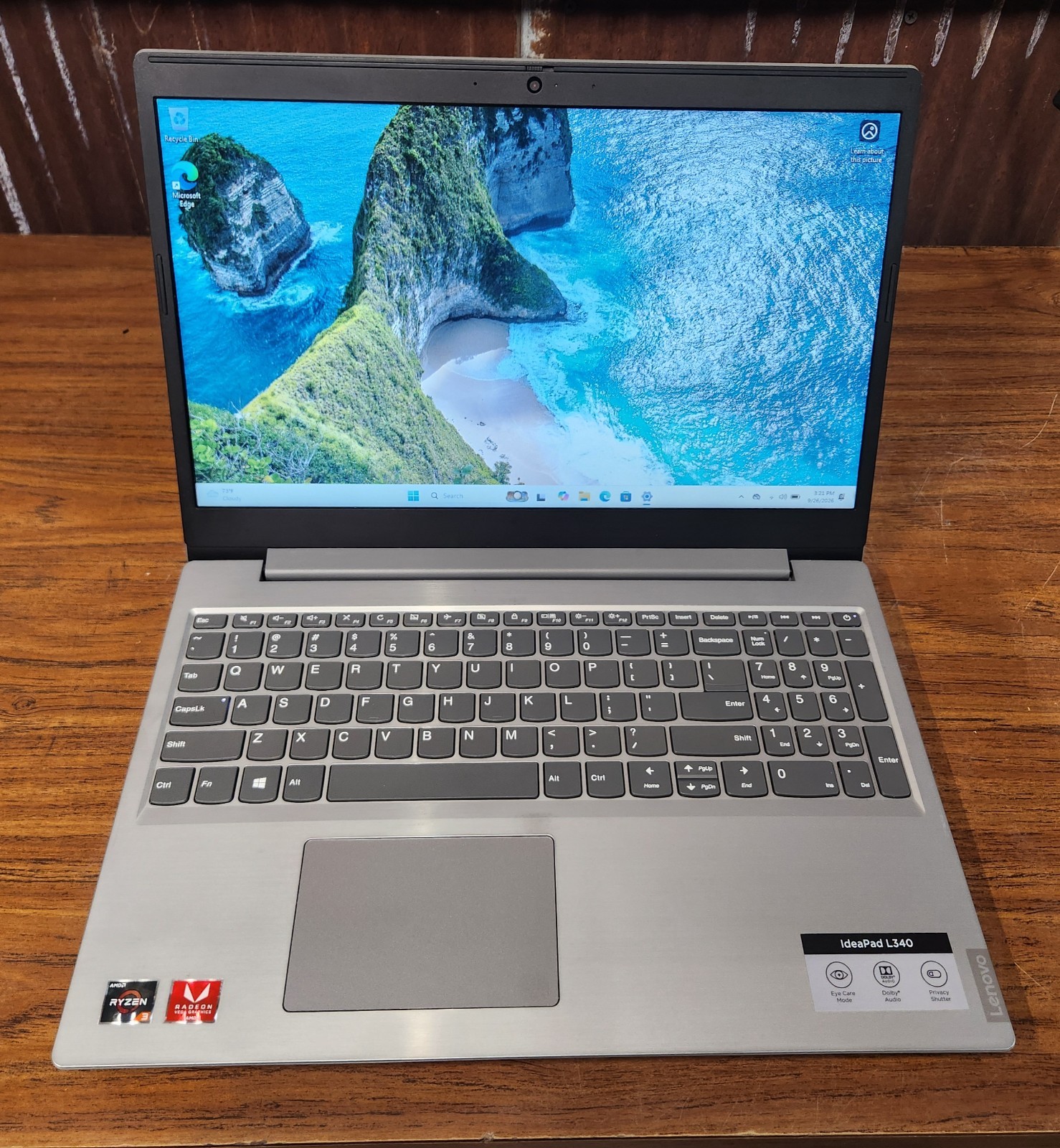 Lenovo IdeaPad L340-15API (Windows 11 / AMD Ryzen 3 / 8GB / 256GB / DVD)