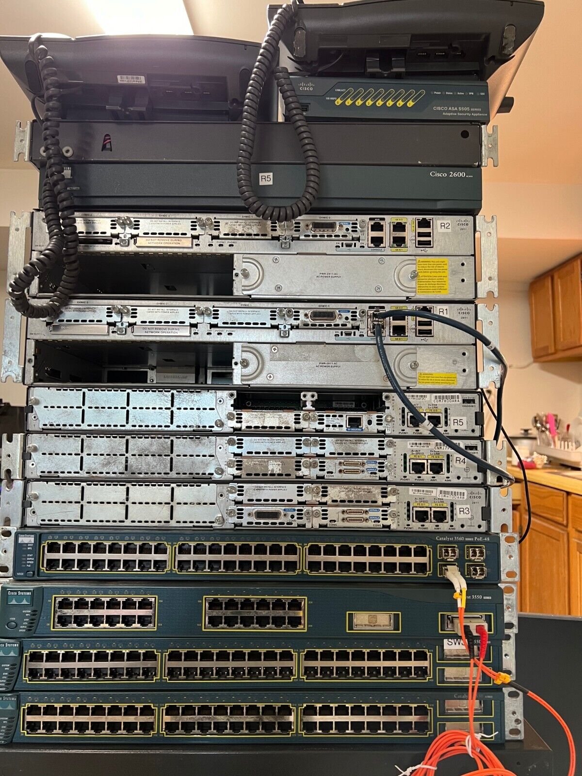 Cisco, CCNA, CCNP lab with rack and ETC (All you need and more)