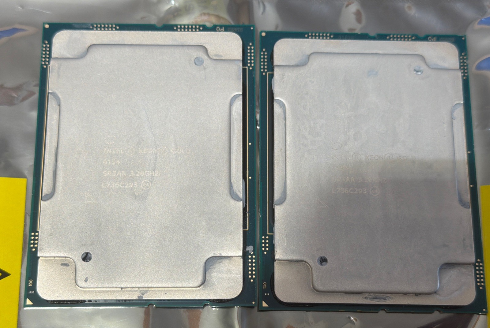 Lot of 2Intel Xeon Gold 6134 SR3AR 3.2GHz 24.75MB 8-Core 130W LGA3647