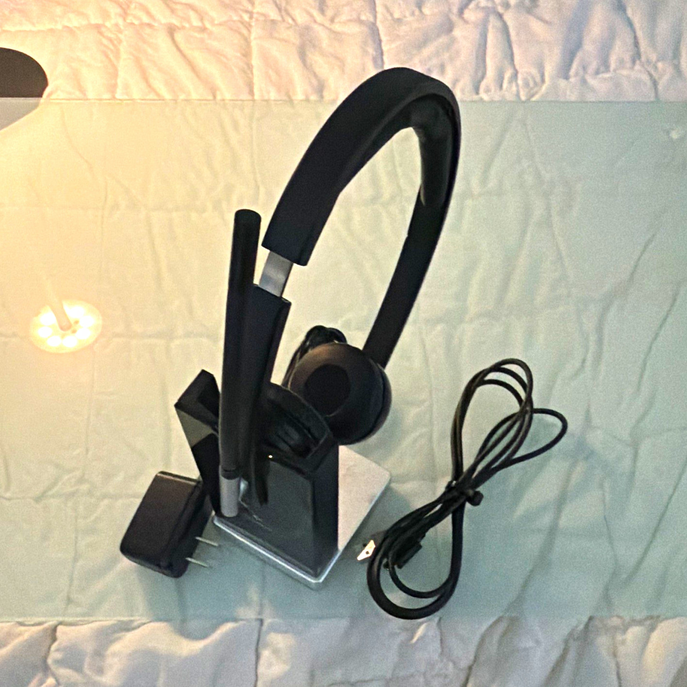 Logitech H820e Dual Wireless USB RF Headset, Boom Mic, Charging Stand, Black