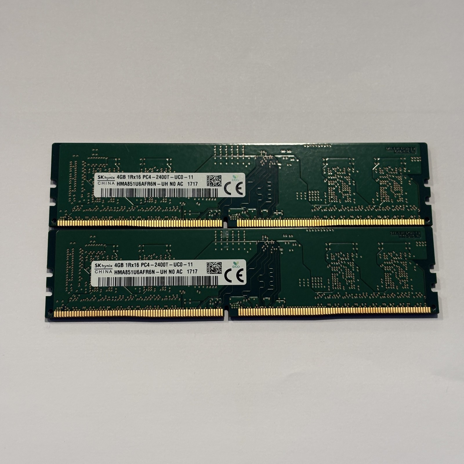 SK Hynix 8GB Kit (2x4GB) DDR4-2400 PC4-19200 UDIMM RAM HMA851U6AFR6N-UH