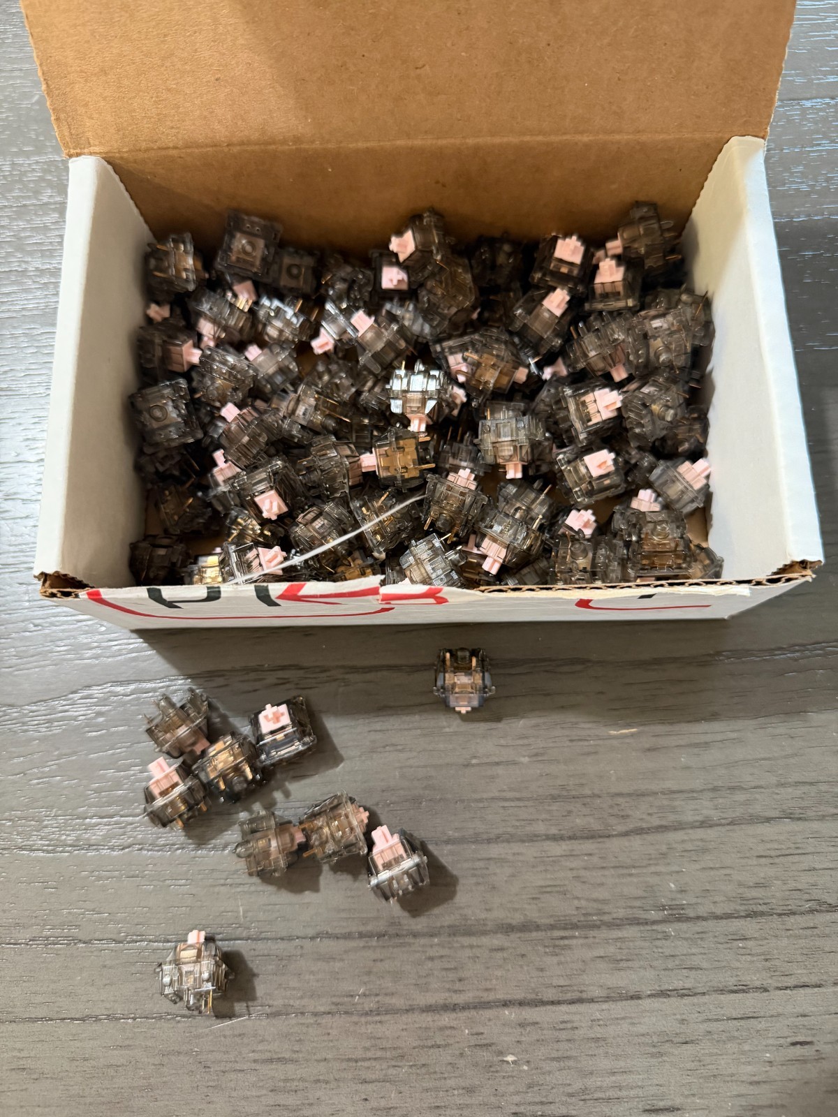 Hand Lubed and Filmed Silent Alpaca V2 Linear Switches (104 Count), NEW