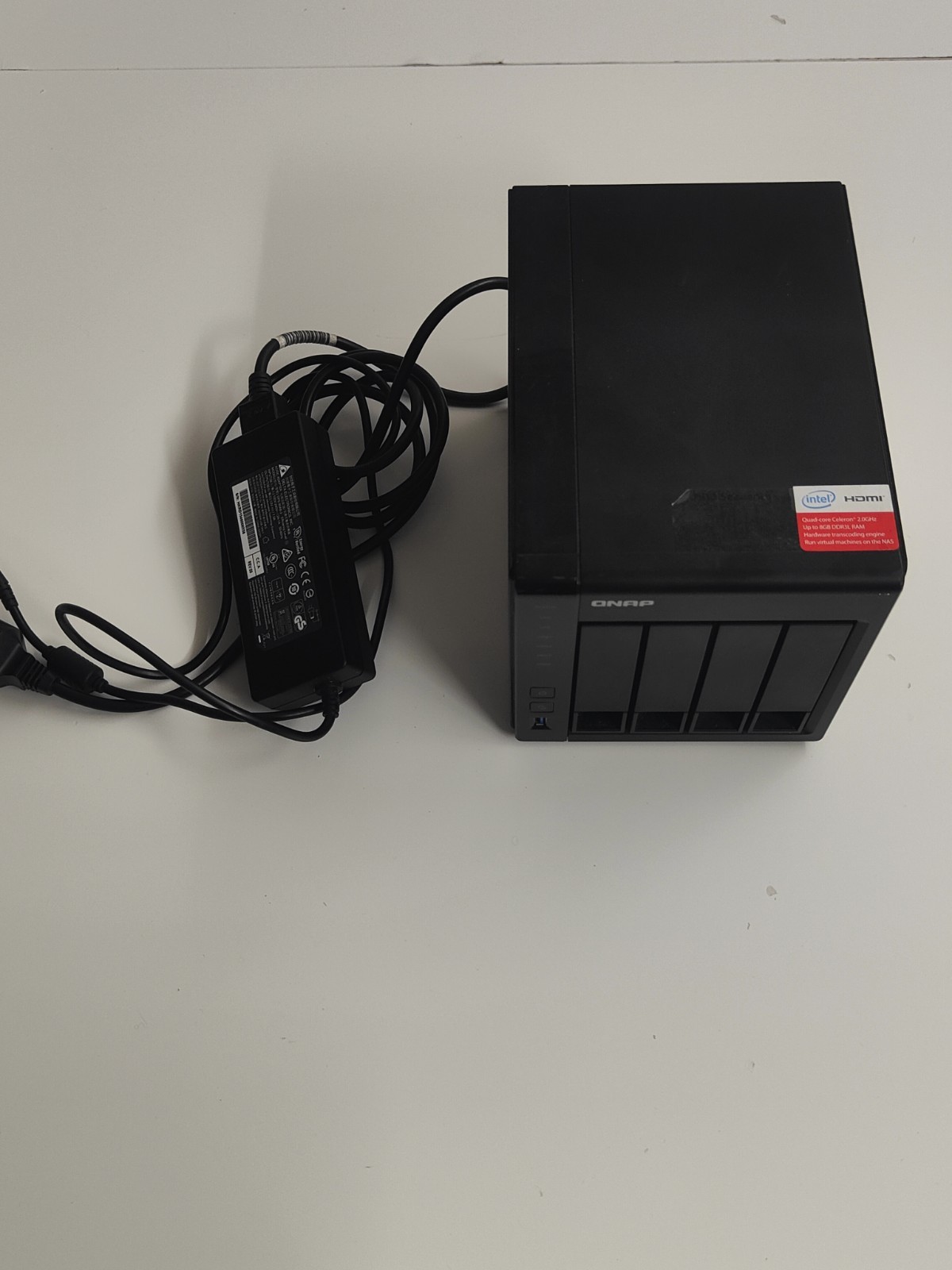 QNAP TS-451+ 4-Bay NAS inc 3TB HDD - LAN Connection Error - Power Supply 
