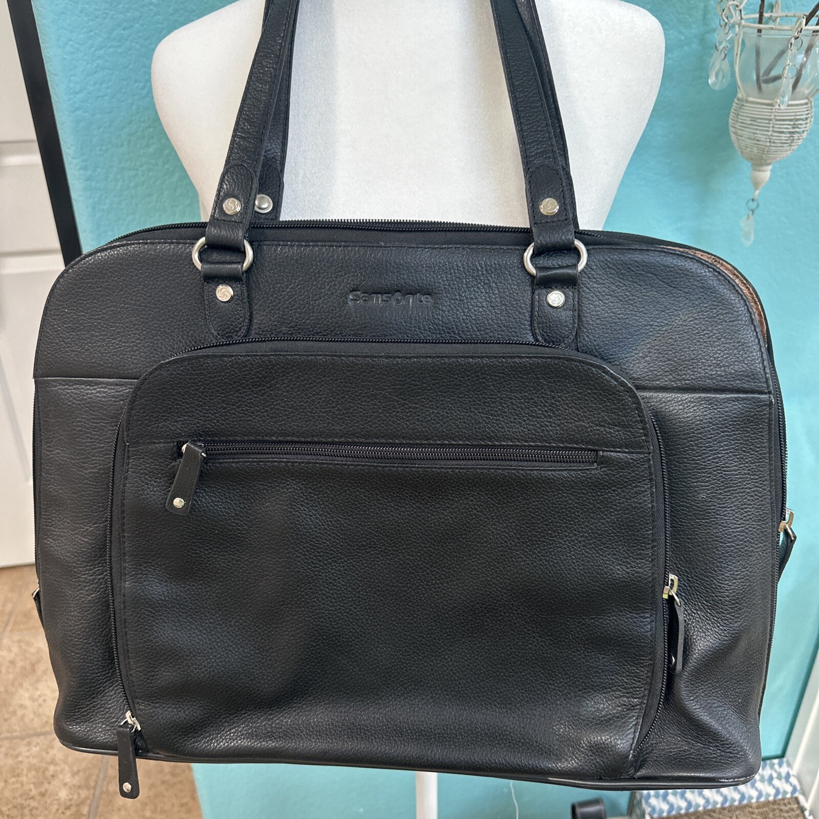 Heritage Travelware by Samsonite Black LeatherSoft BriefCase w/All Compartments