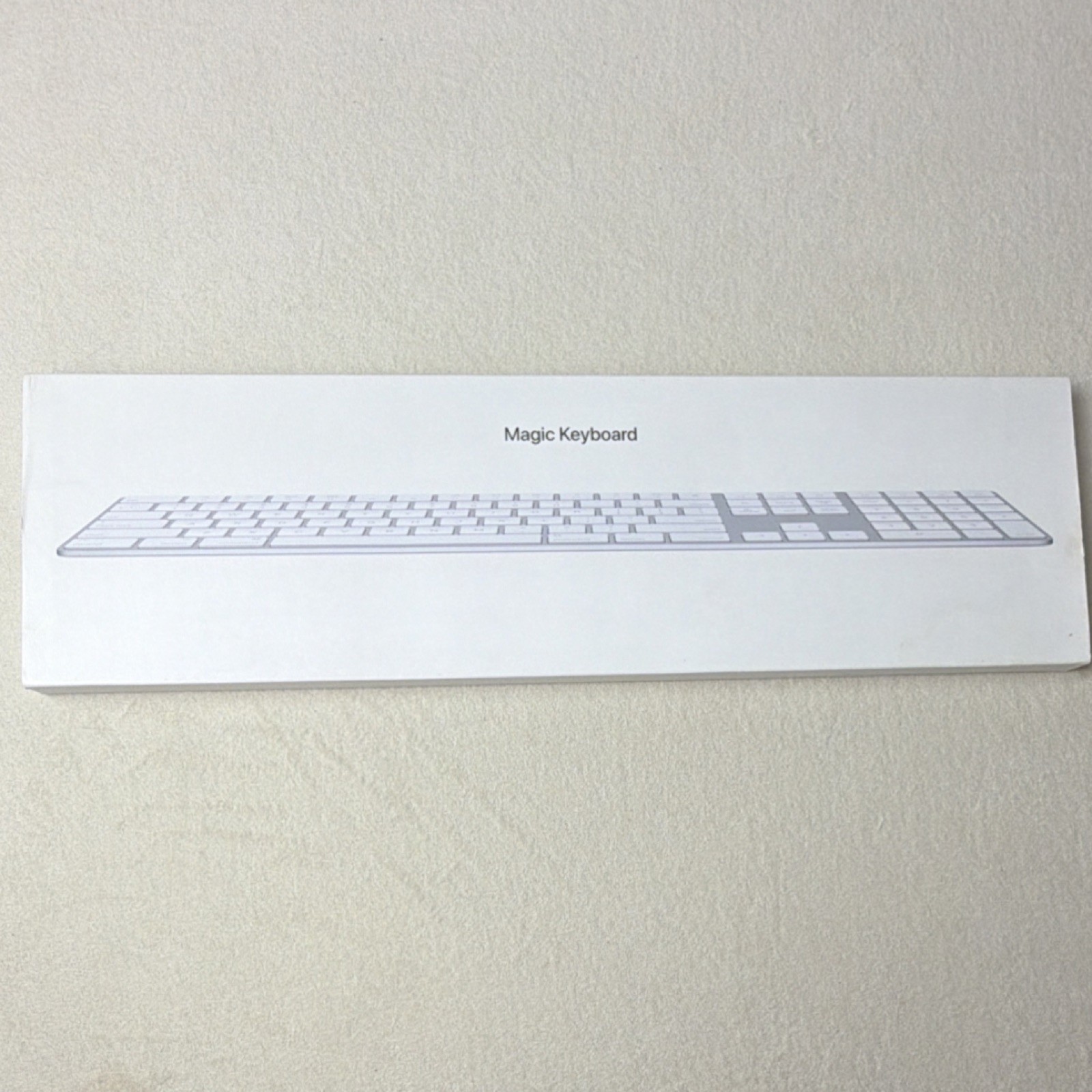 Apple Magic Keyboard w/ Numeric Keypad Bluetooth Rechargeable Silver MQ052LL/A