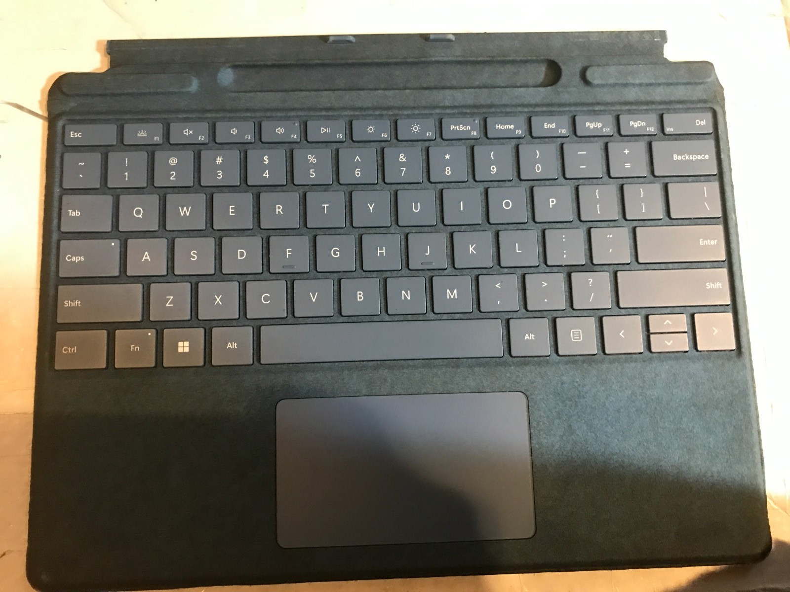 Microsoft - Surface Pro Signature Keyboard Sapphire   No Pen For PARTS ONLY