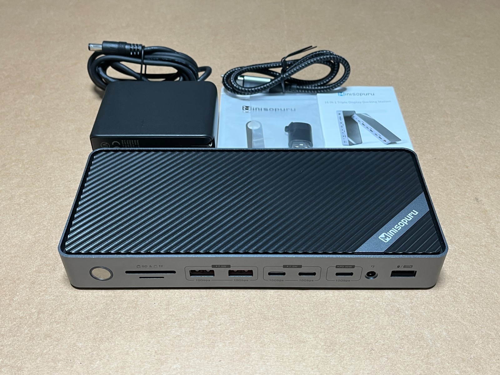 Used Minisopuru DisplayLink Docking Station 3 Monitors with 140W Power Adapter