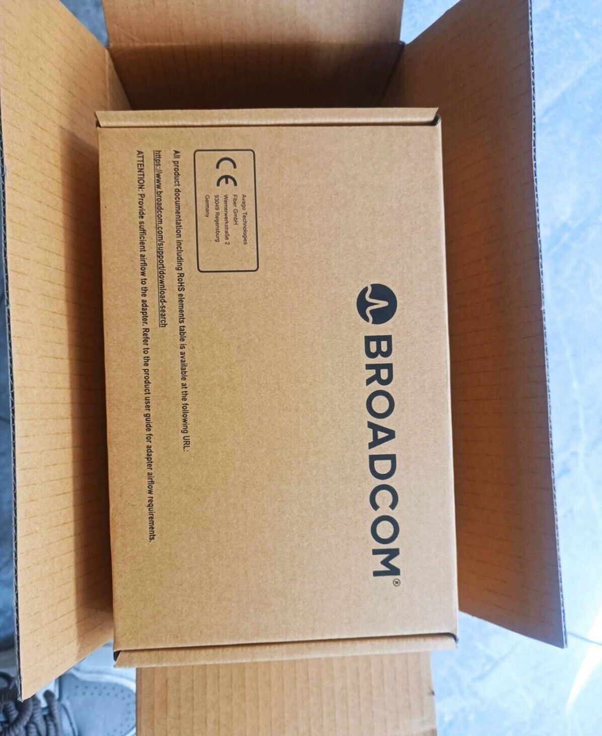 Broadcom 05-50011-02 MegaRAID 9460-8i 12G SAS/SATA/NVMe Tri-Mode RAID Controller