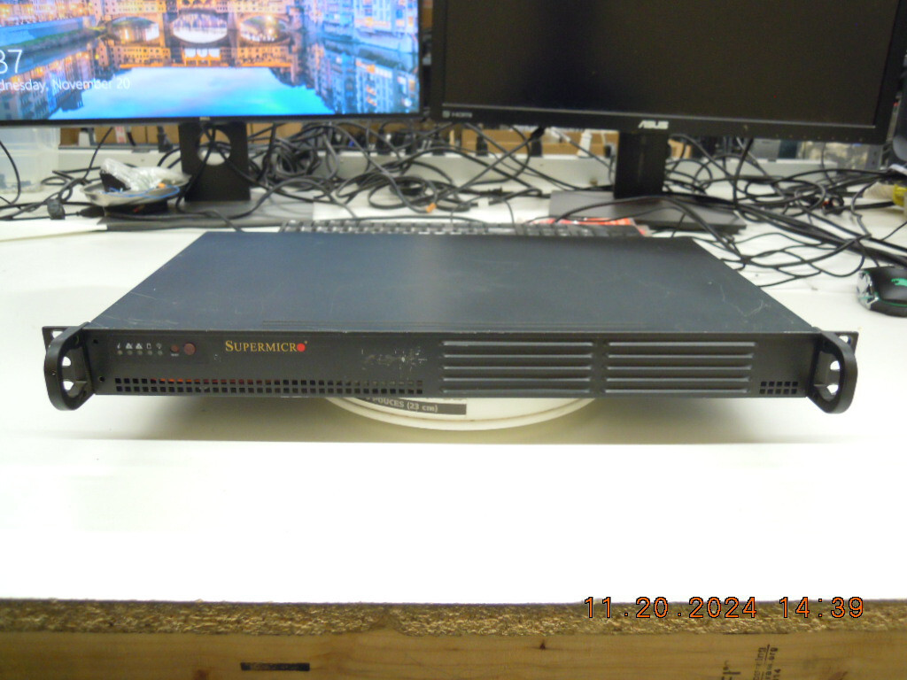 SuperMicro 502-2 Server | 5015A-EHF-D525 | + Intel  Atom @ 1.80GHz + 4GB + 2TB