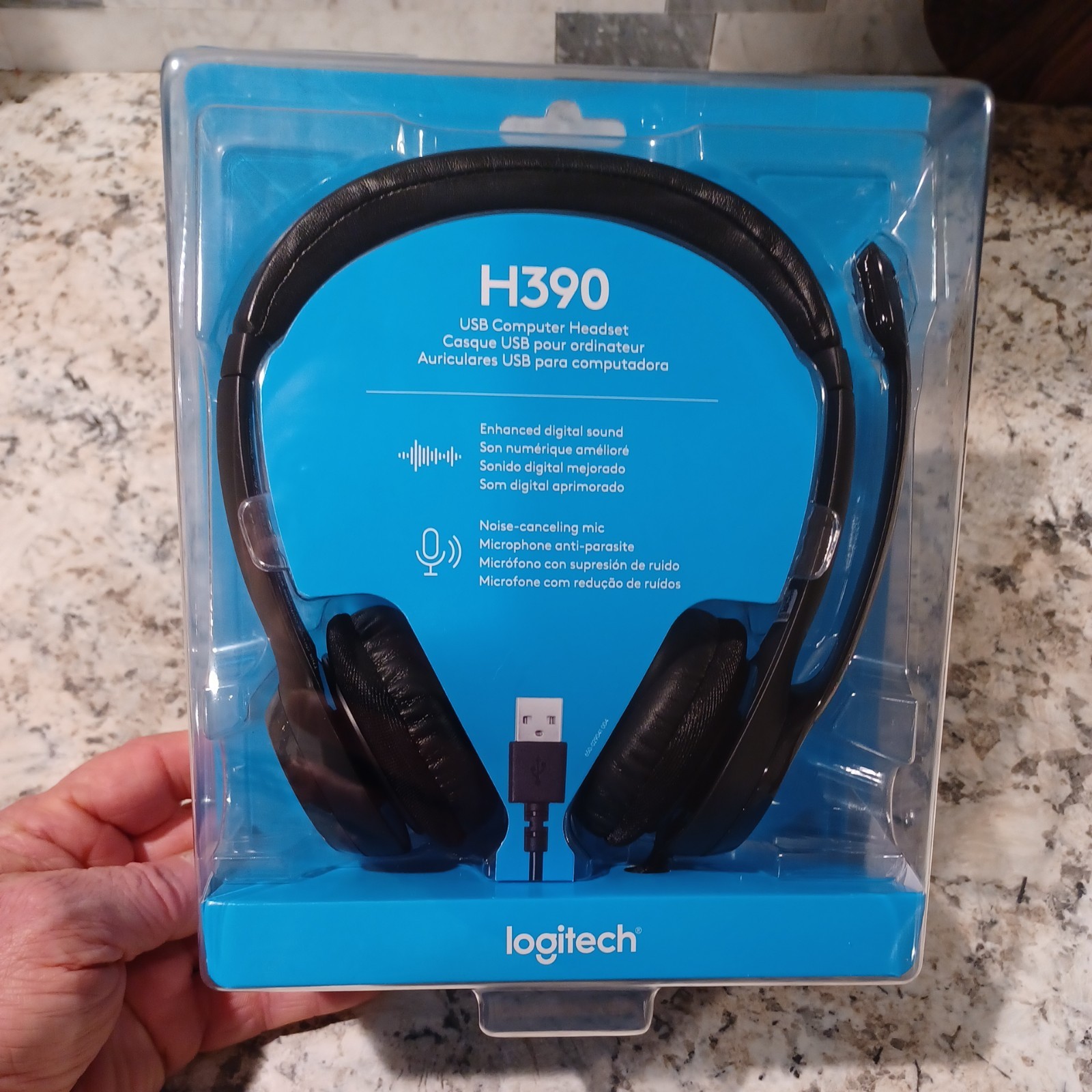 Logitech H390 USB Computer Headset with Noise-Canceling Microphone New Sealed