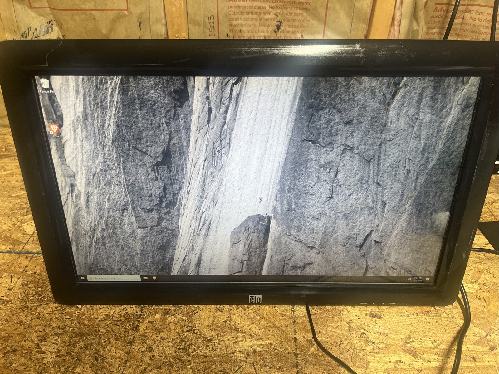 ELO 2201L 22" Intellitouch Touchscreen LED Monitor ET2201L-8UWA W/Power Adaptor