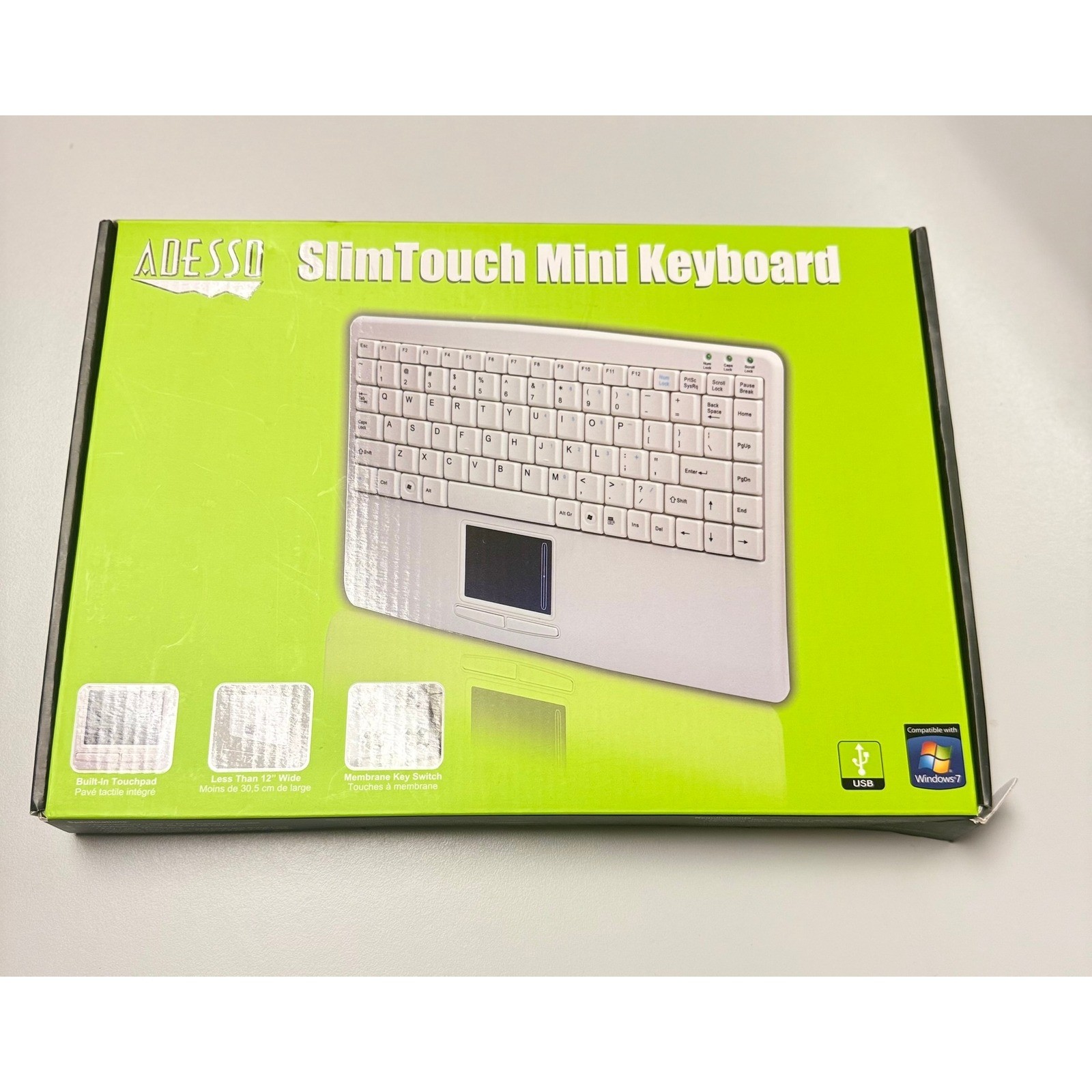 Adesso SlimTouch Mini Keyboard White USB Built-in Touchpad AKB-410UW New Boxed