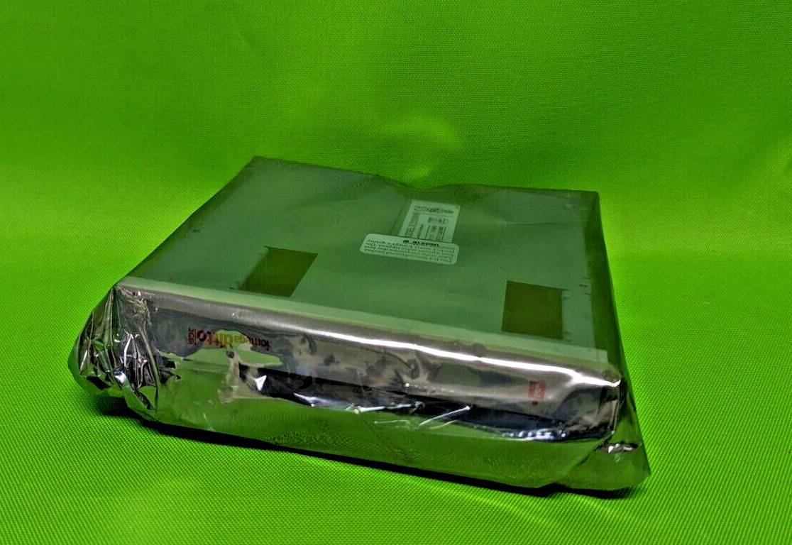 *New Old Stock* IOMEGA IO2000Wi DITTO 2GB Tape Backup Drive 5.25''