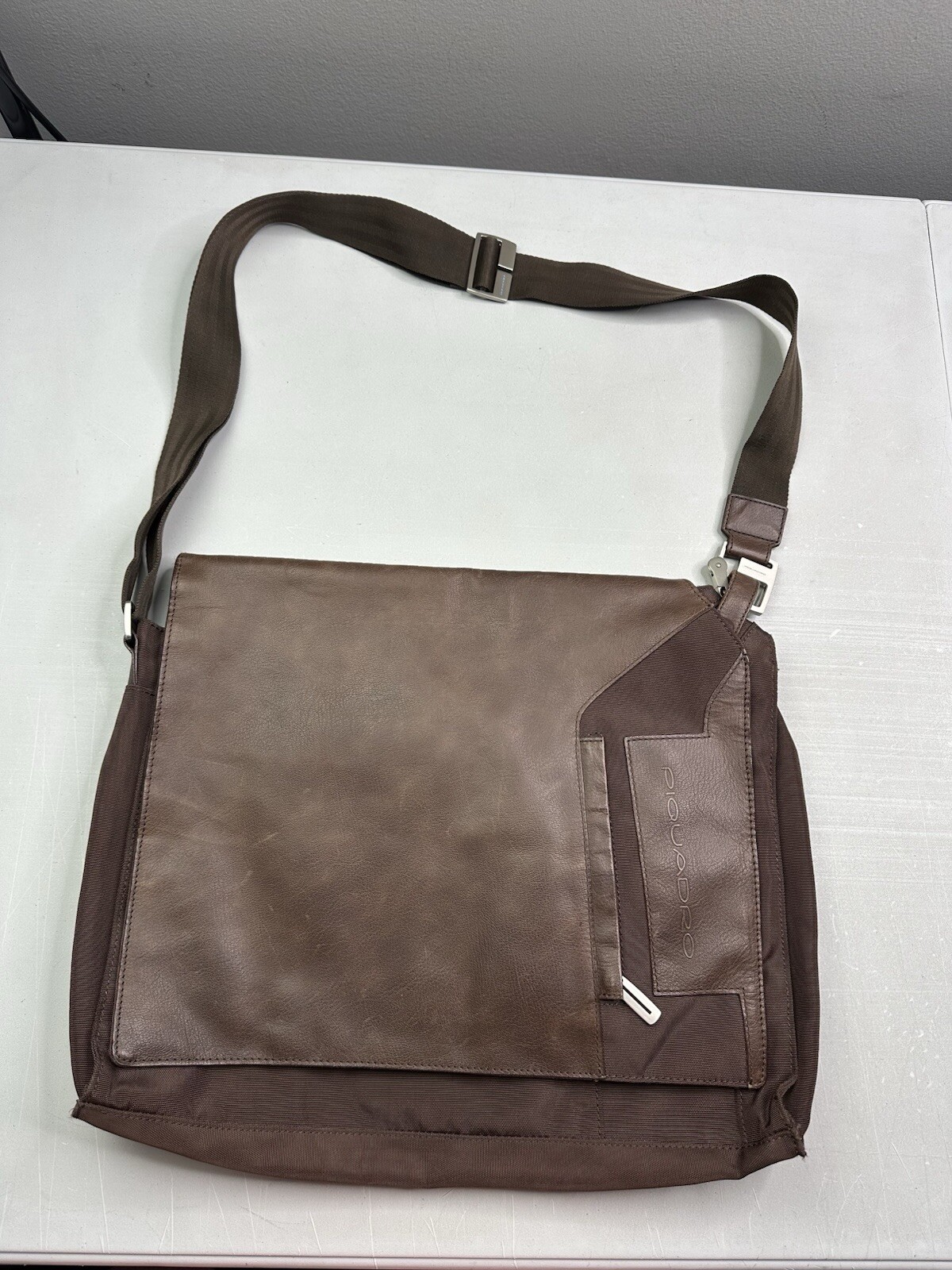 Piquadro Brown Briefcase Laptop Messenger Shoulder Crossbody Bag