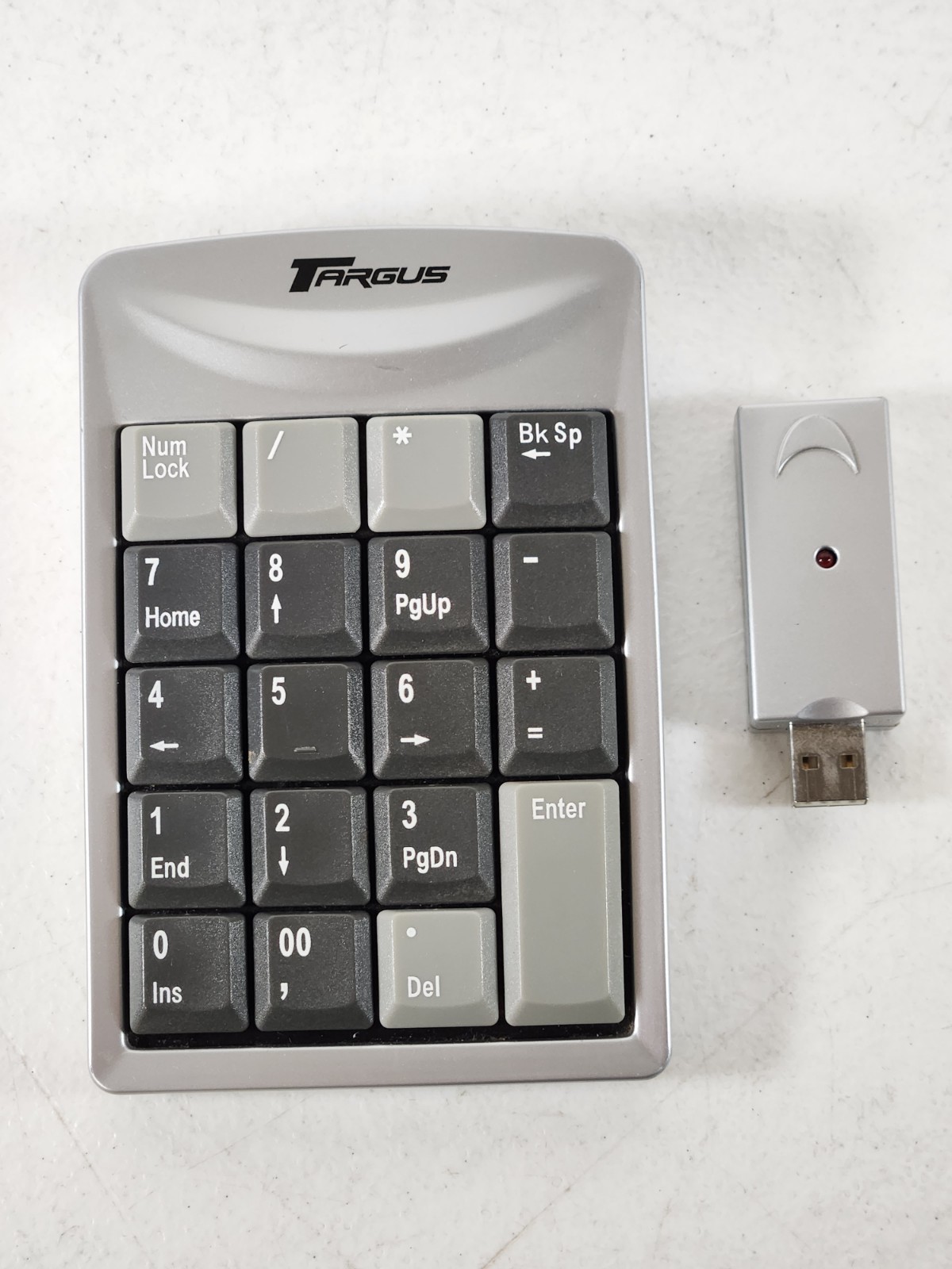 Targus AKP01US Wireless Stow-N-Go Numeric Keypad USB Receiver Silver
