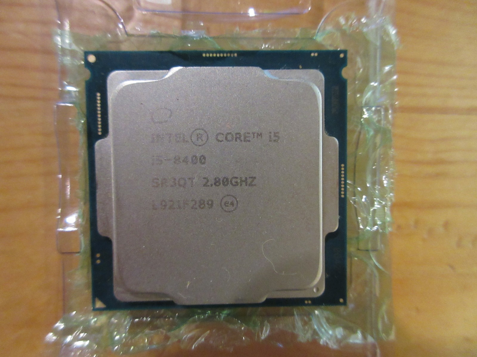 Intel Core i5-8400 2.8 GHz 8 GT/s LGA 1151 Desktop CPU Processor SR3QT