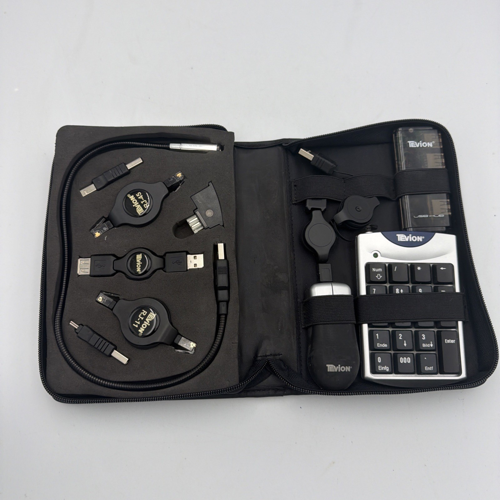 Tevion KIT Travel Accessories - Keypad, Mouse, Adapters, etc.