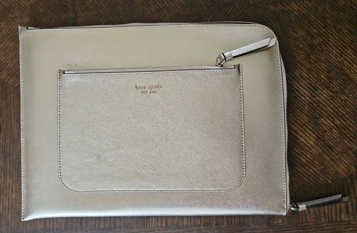KATE SPADE Metallic Gold Computer Laptop Case 10 X 14 W/Zipper Pouch