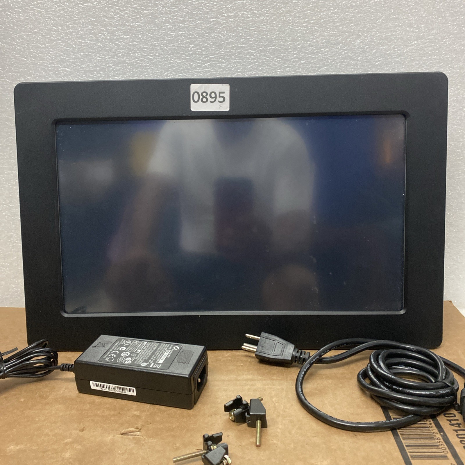 Super Logics SL-LCD-15WHDA-RTOUCH-1