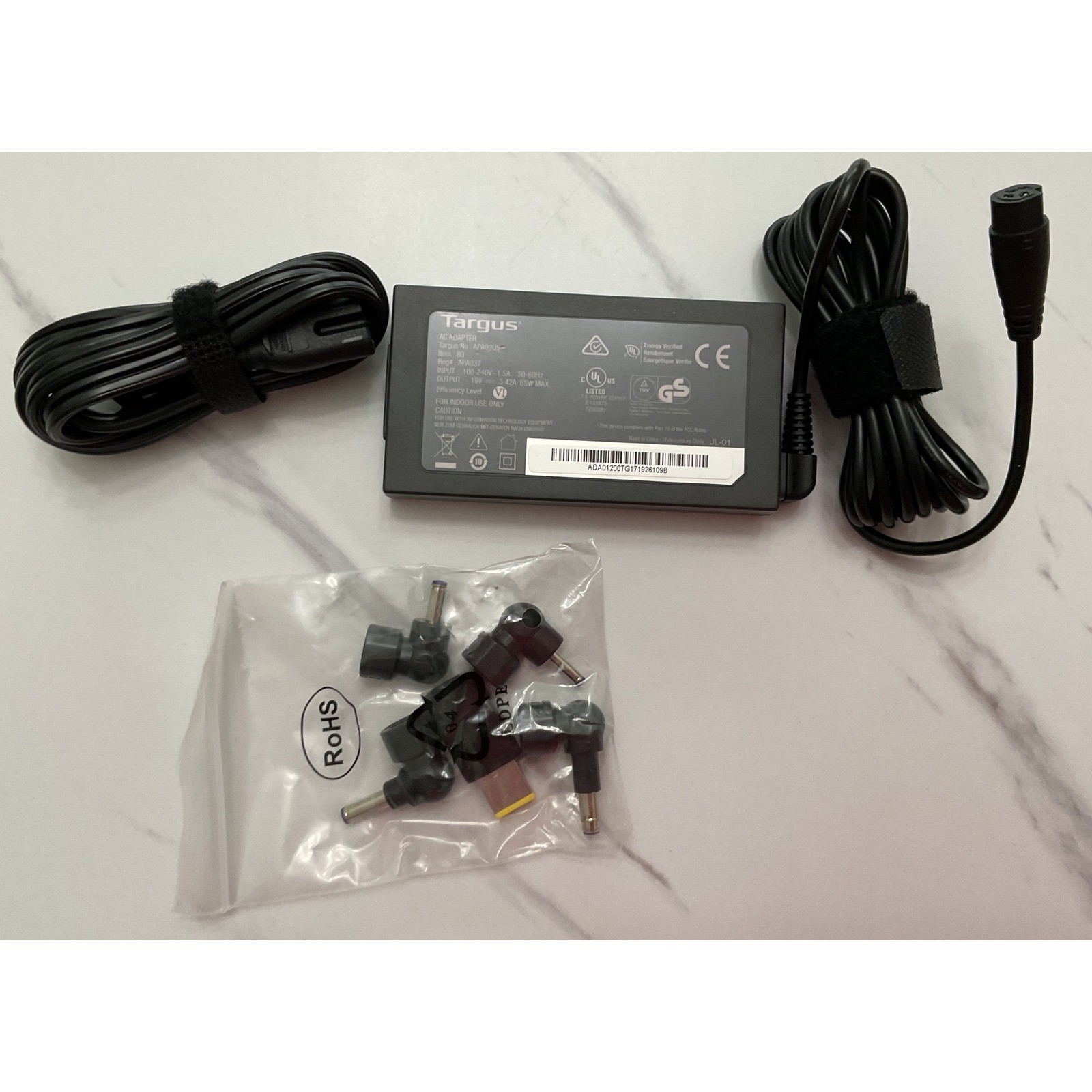 Targus APA92US 65W Universal AC Adapter Laptop Charger with Multi Tips Black