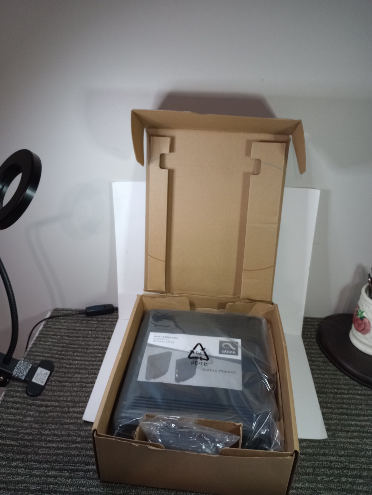 ALTICE OPTIMUM Wi-Fi Model: UBC1338AA92  MODEM / ROUTER Untested As Is